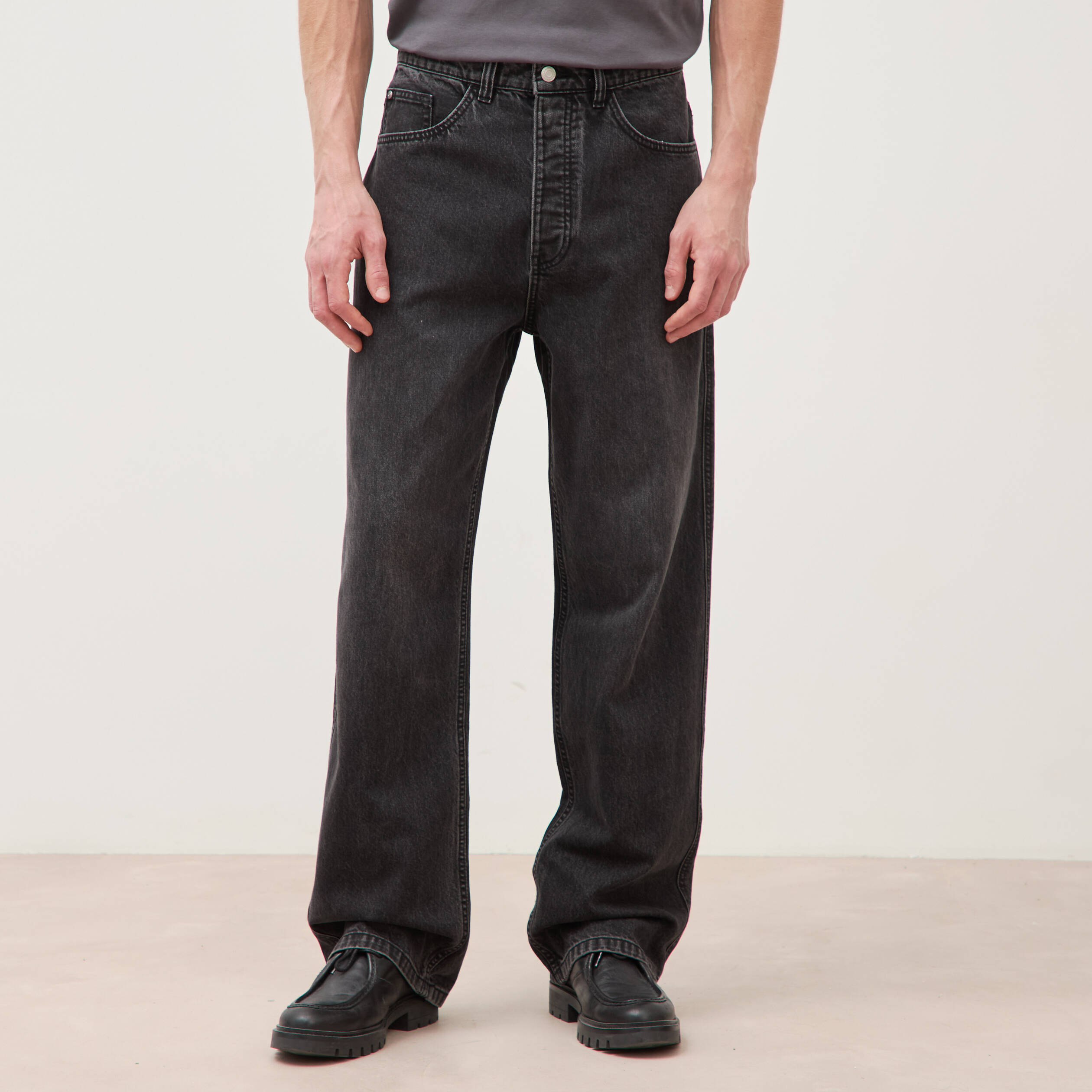 Jeans loose longueur 34 en coton denim snow noir homme