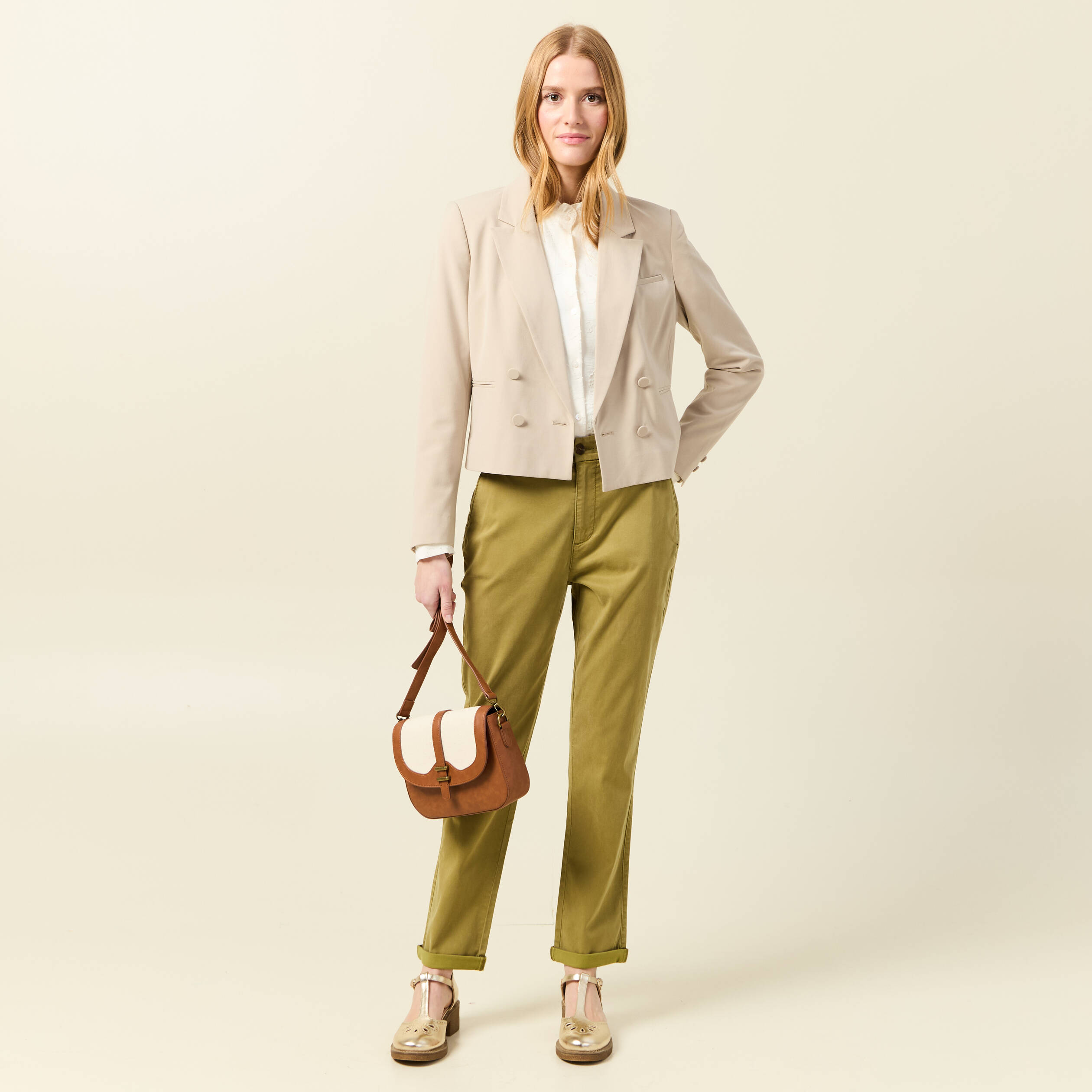 Pantalon chino cigarette vert olive femme