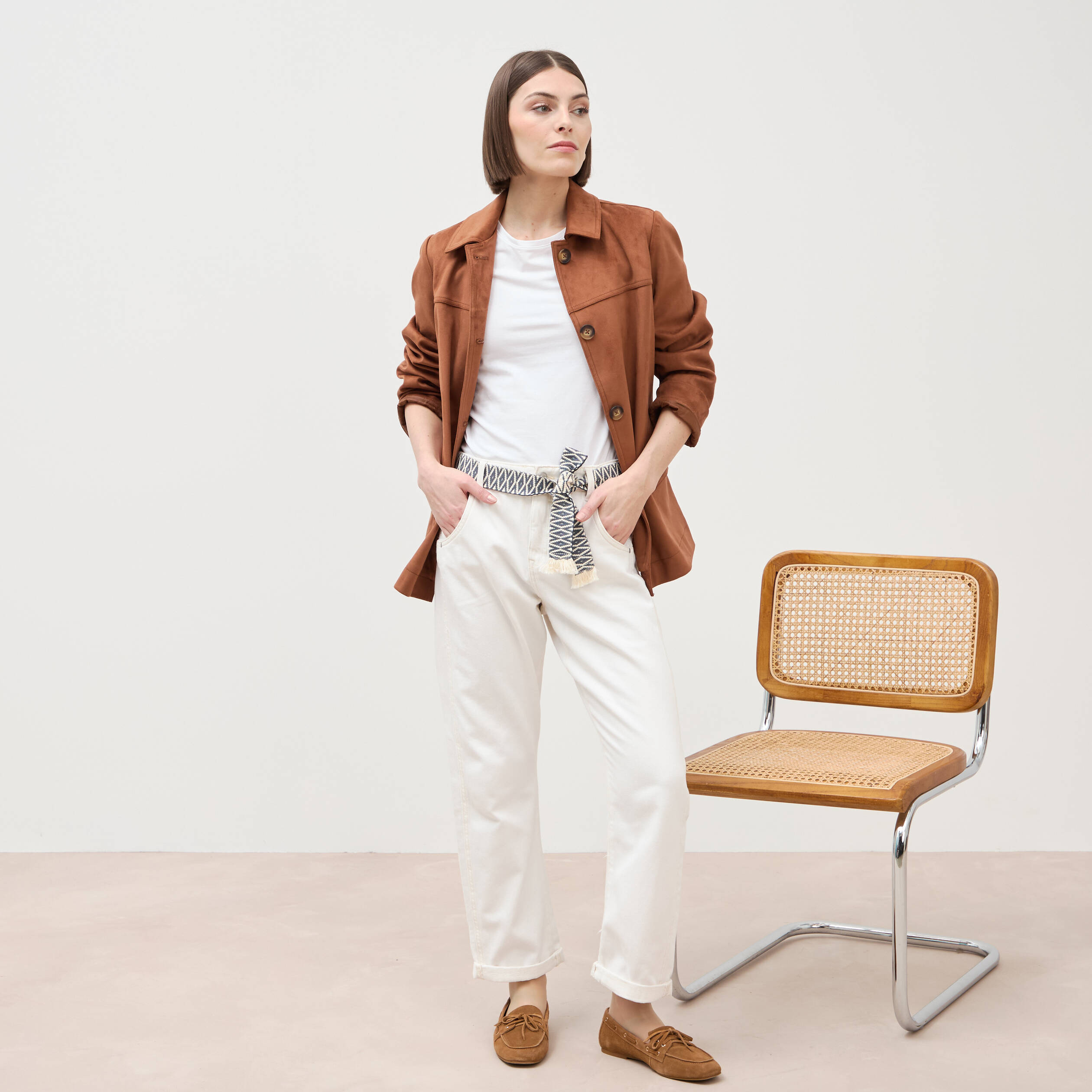 Jeans boyfriend ceintur&eacute; denim blanc femme