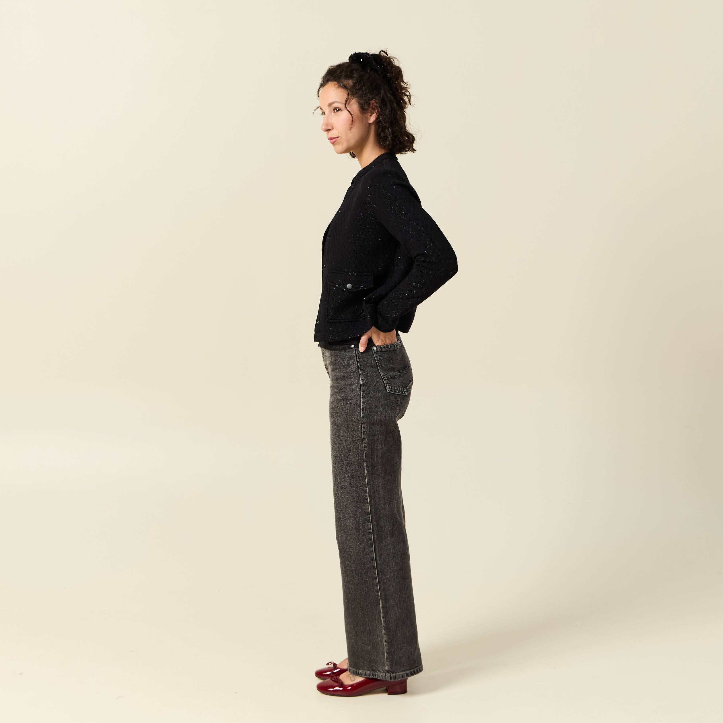 Veste droite courte col mao noir femme