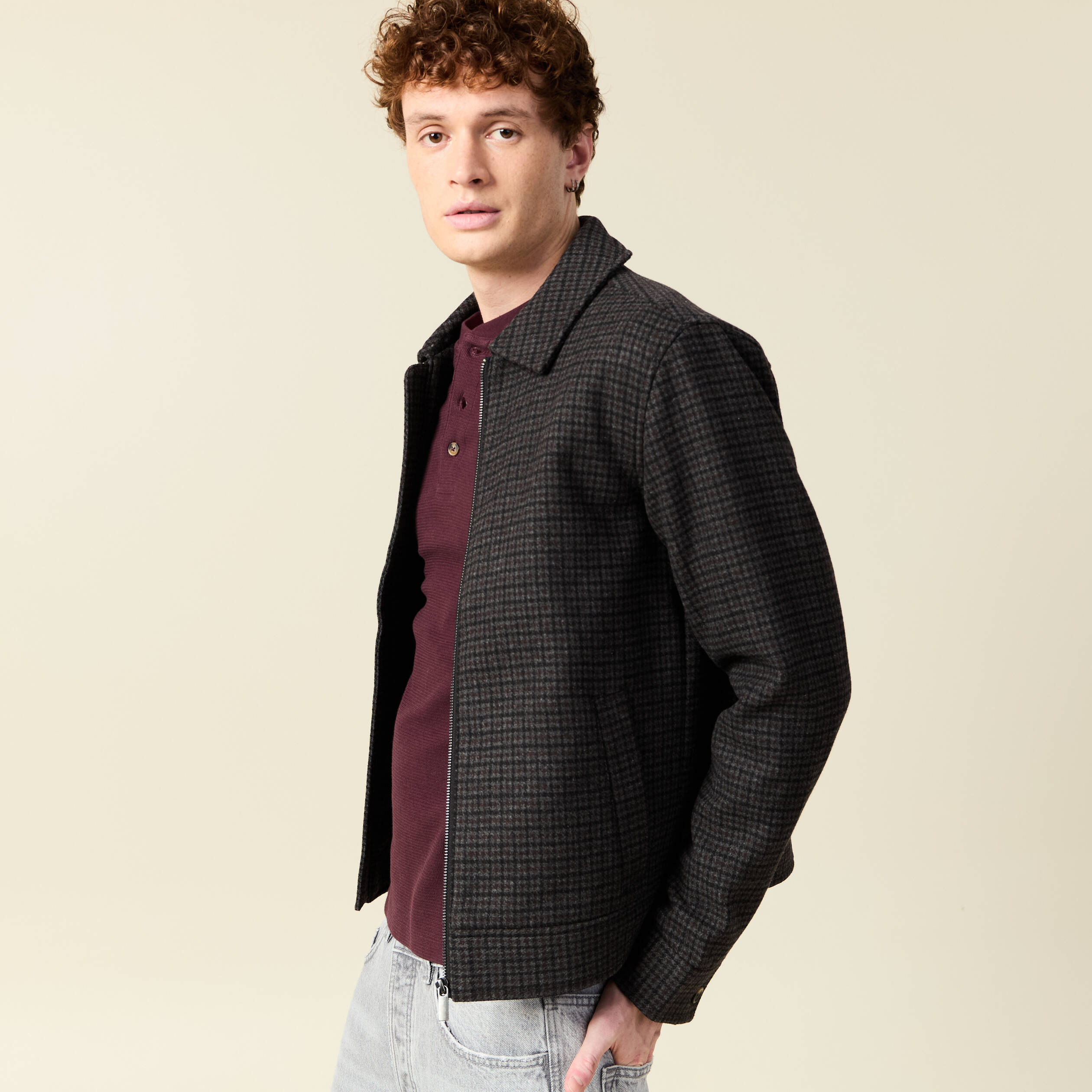 Veste oversize courte col classique gris fonc&eacute; homme