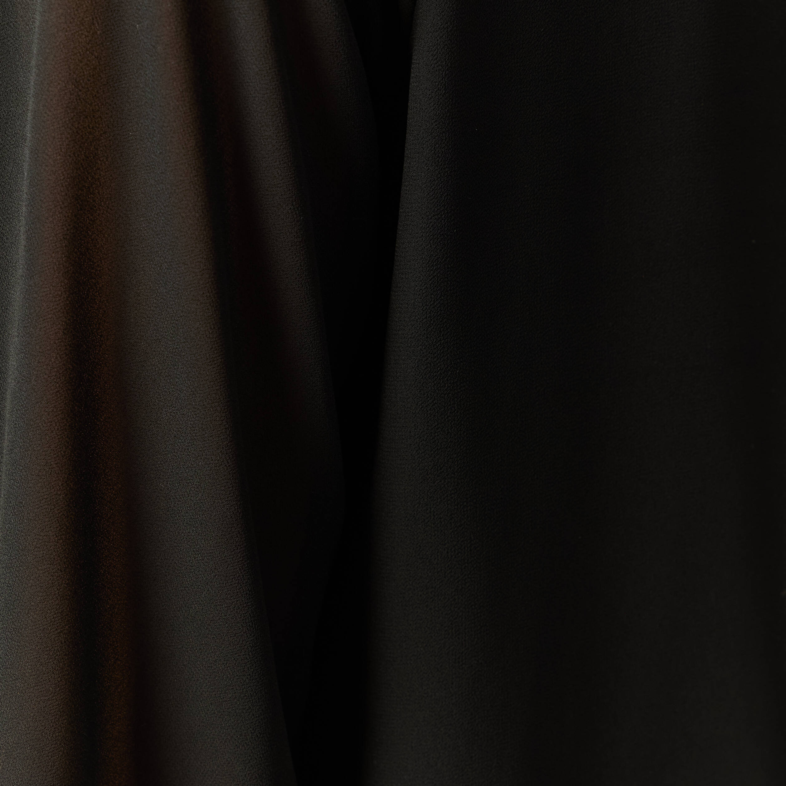 Blouse oversize col montant doubl&eacute;e noir femme
