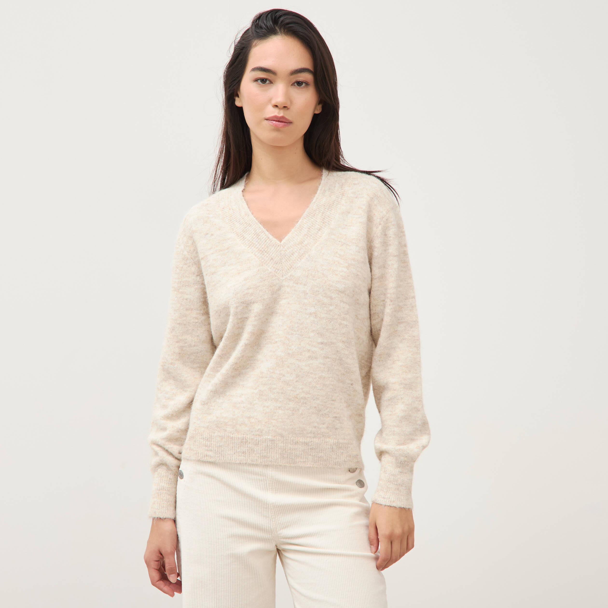 Pull col v manches longues creme femme