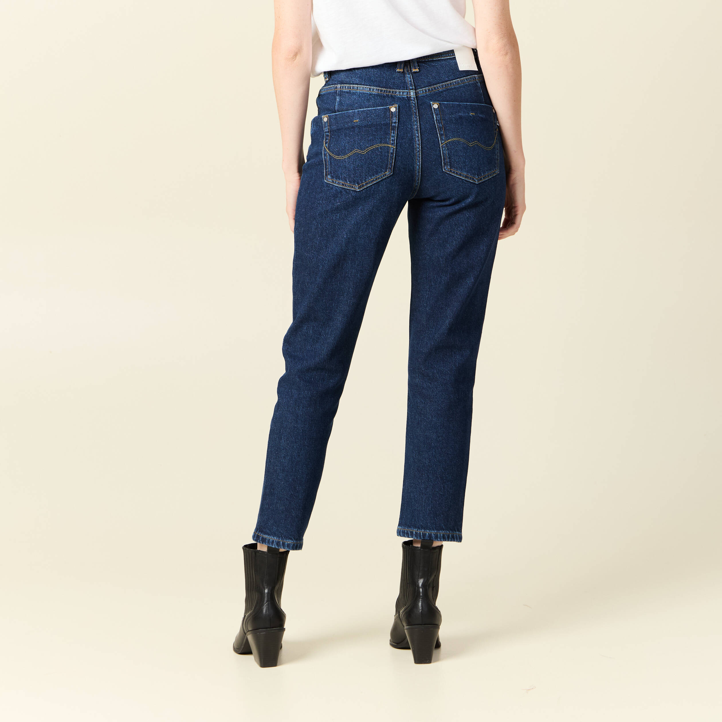 jeans mom slim denim brut femme Jeans mom slim denim brut femme