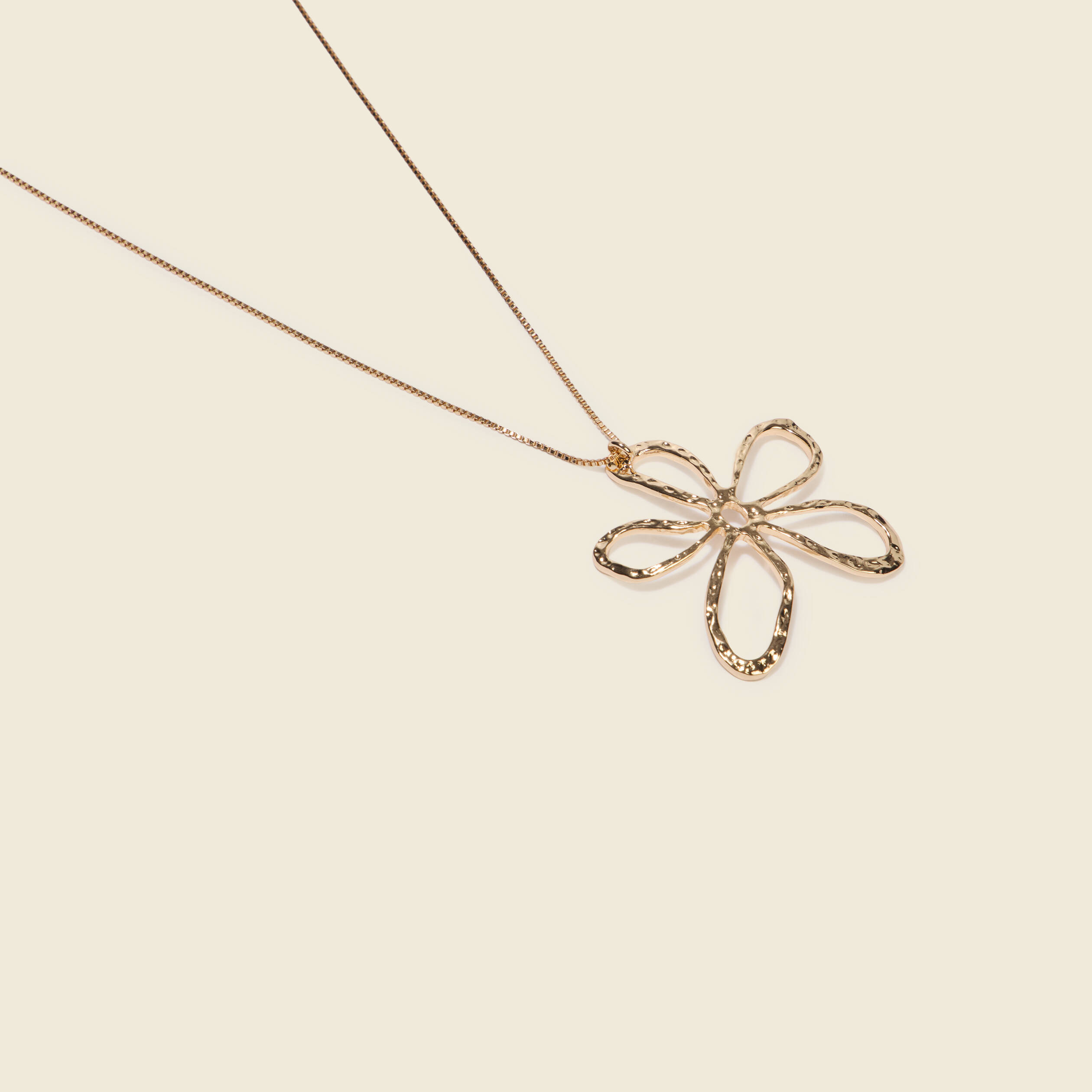 Collier couleur or femme