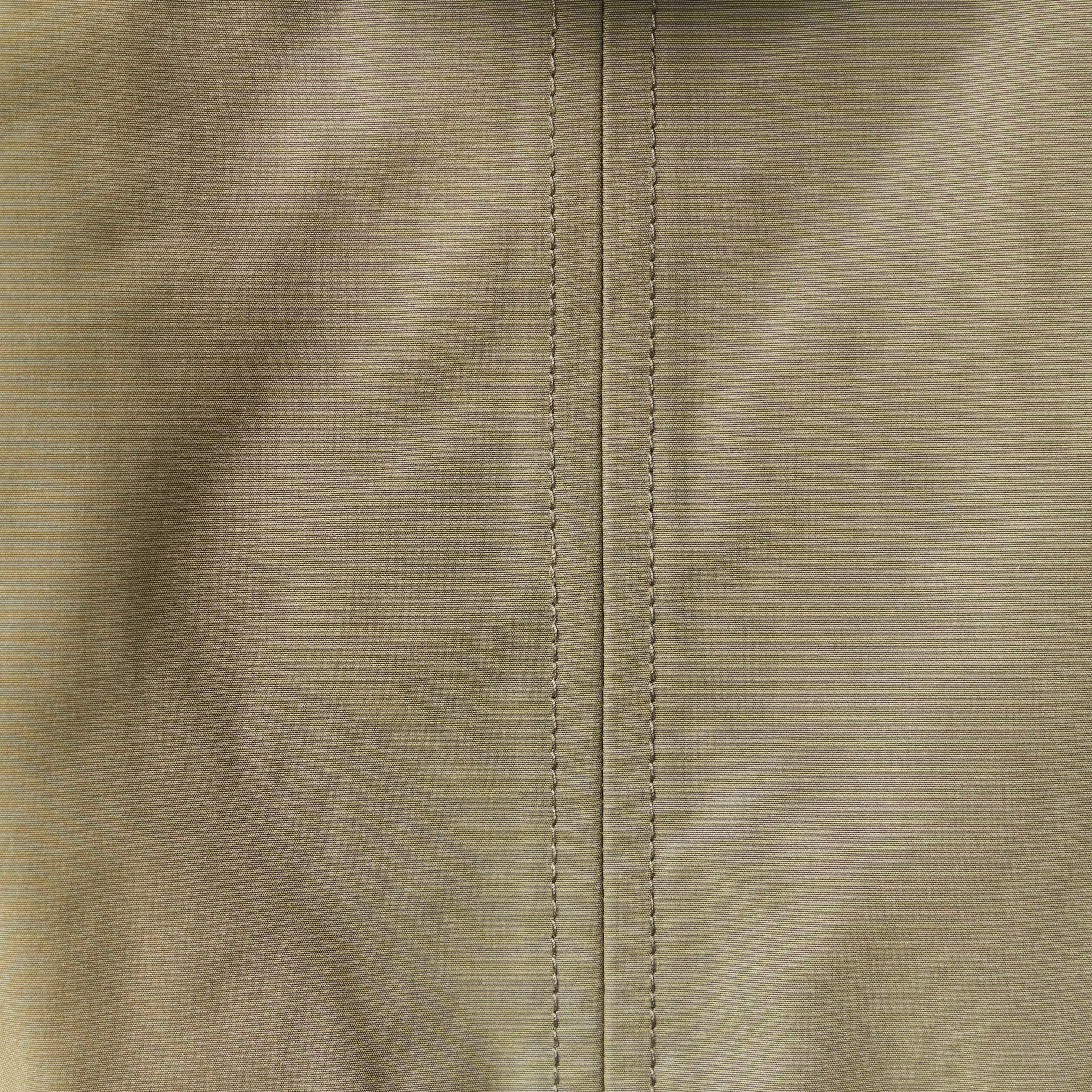 Parka longue droite d&eacute;perlante &agrave; capuche vert kaki femme
