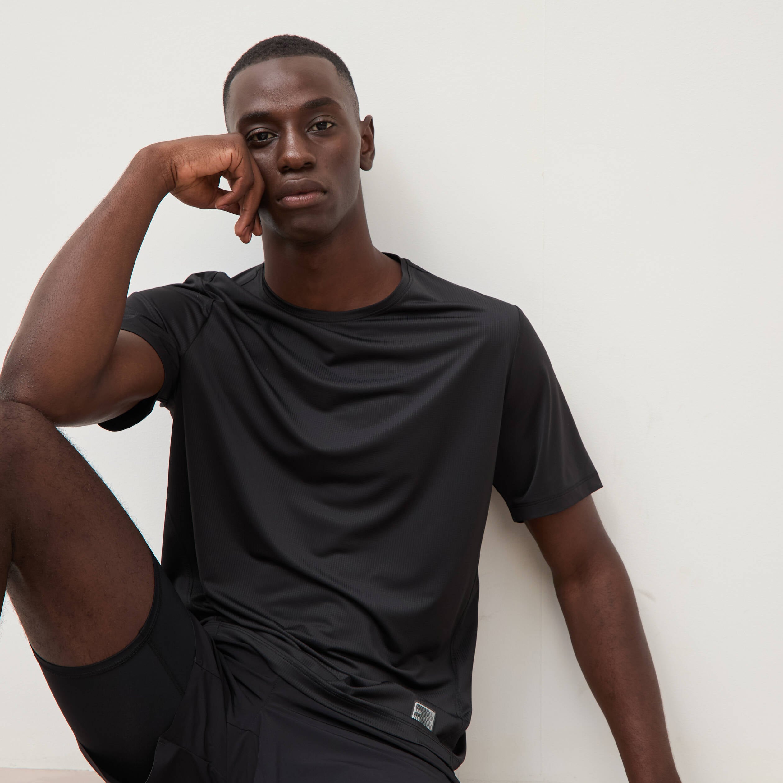 T-shirt col rond manches courtes noir homme