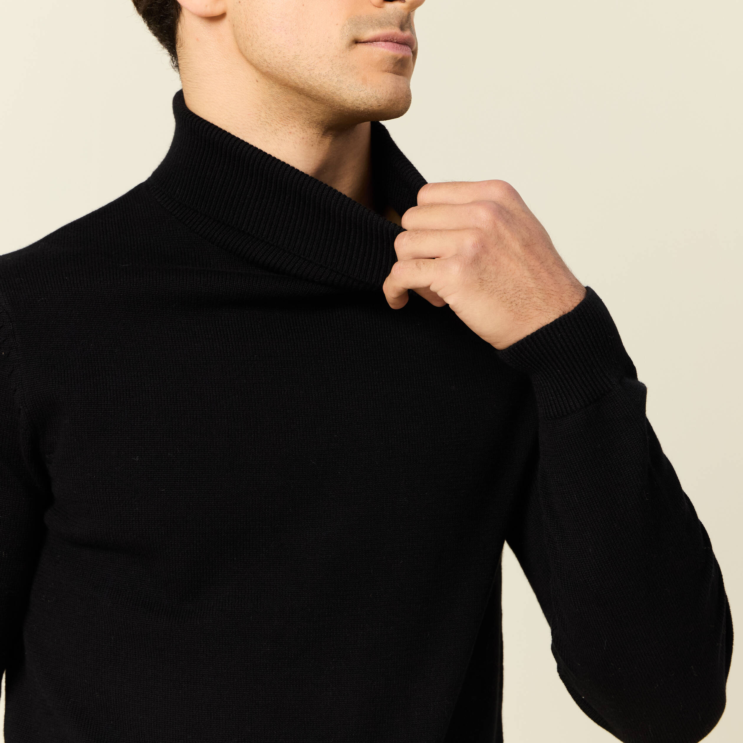 Pull manches longues noir homme