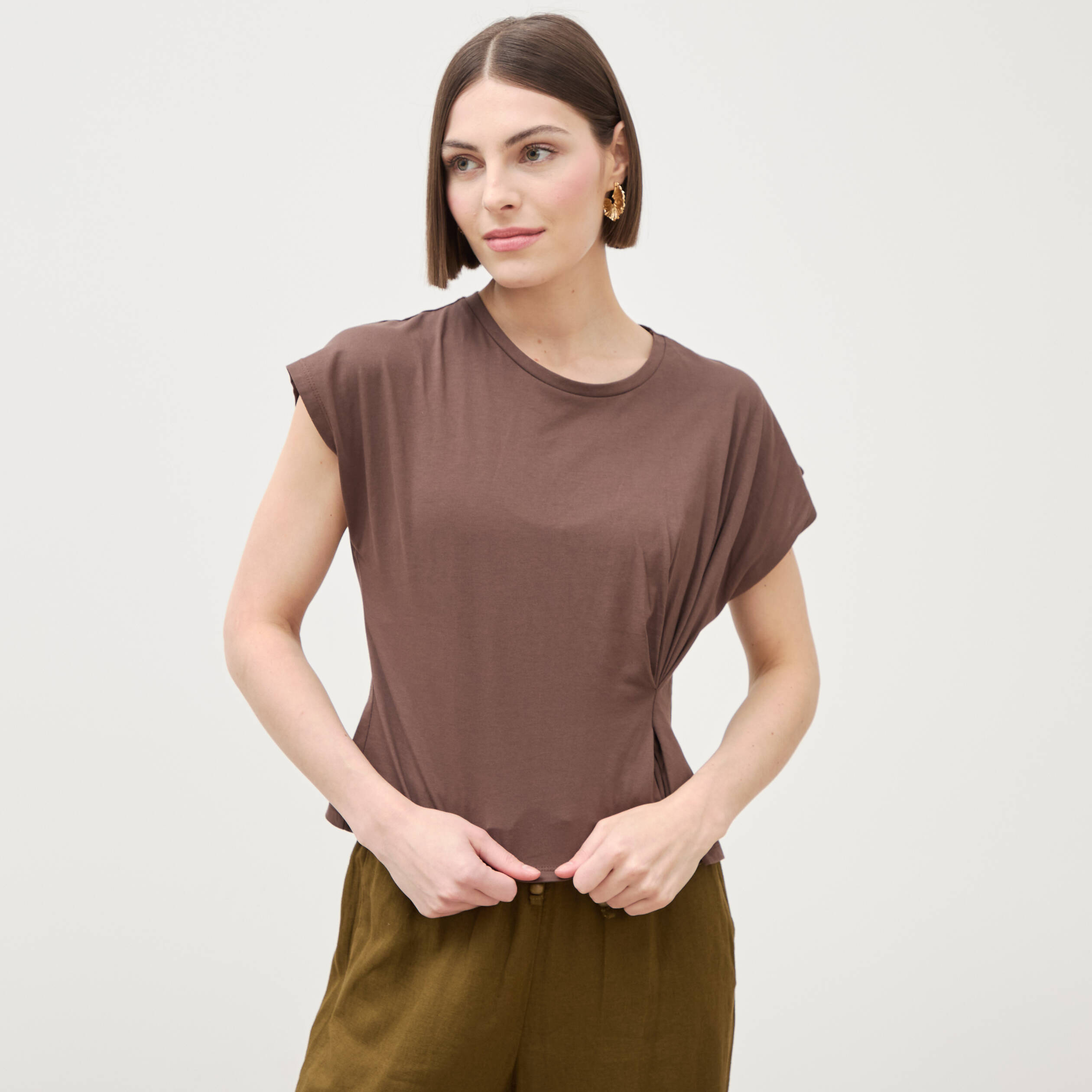 T-shirt manches courtes marron fonc&eacute; femme