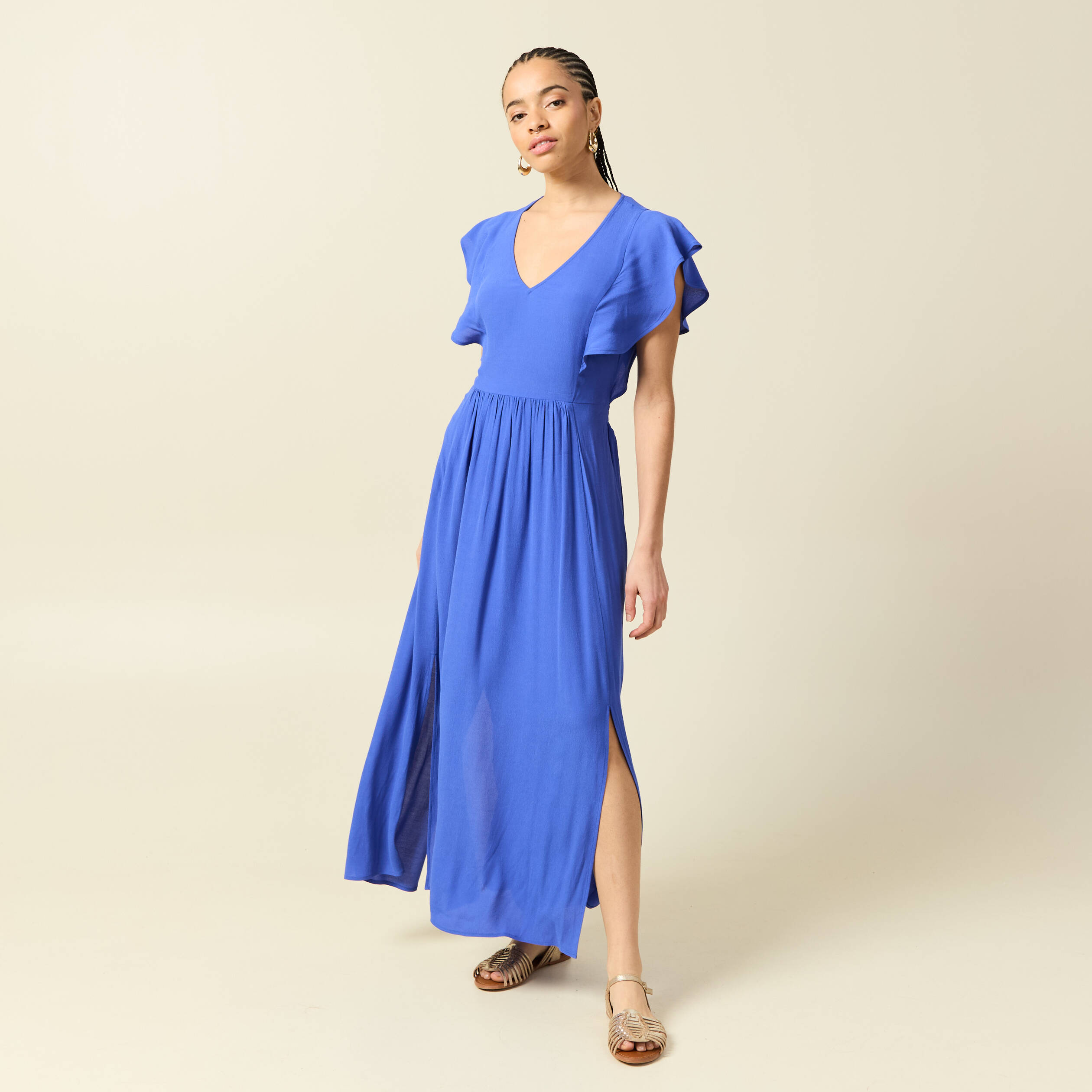 Robe fluide col v manches courtes bleu electrique femme