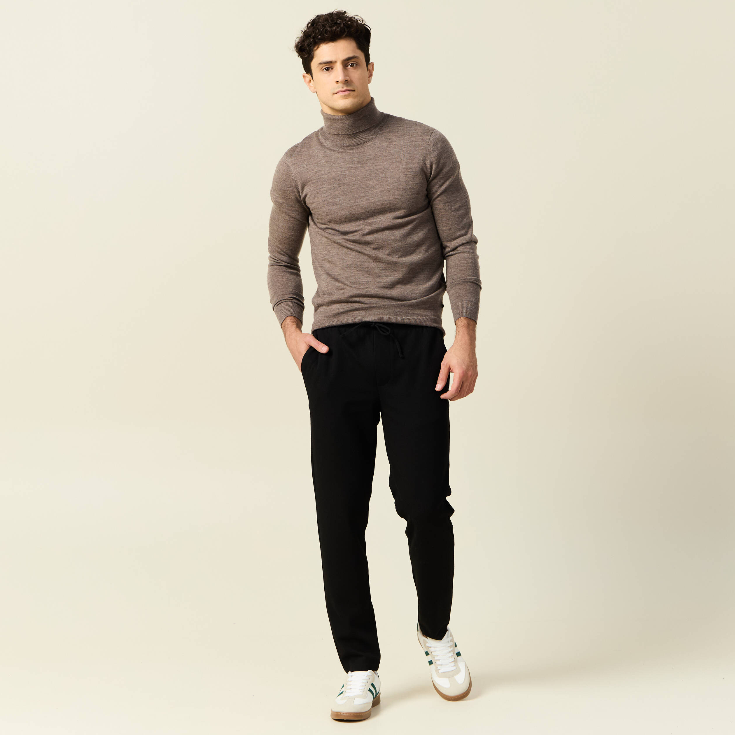 pantalon chino jogger noir homme Pantalon chino jogger noir homme