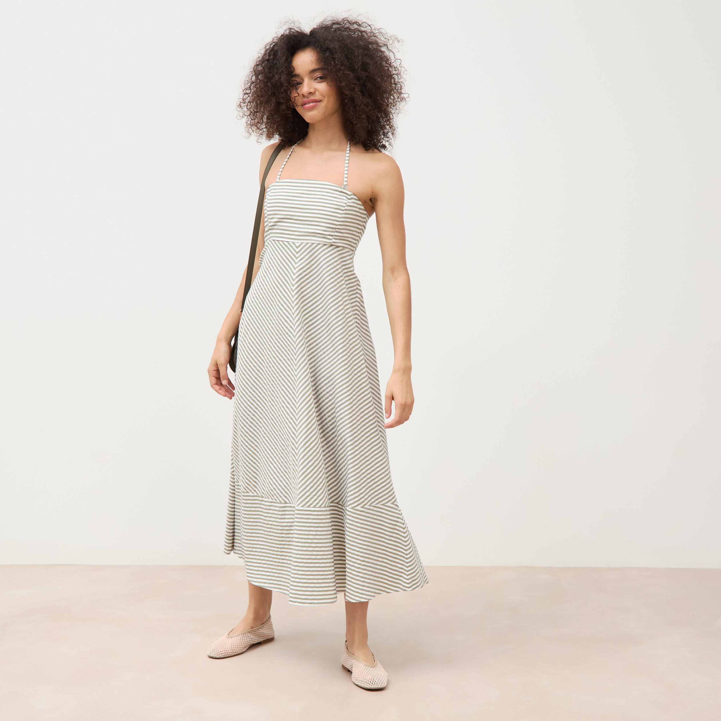 Robe longue &eacute;vas&eacute;e &agrave; bretelles bleu gris femme
