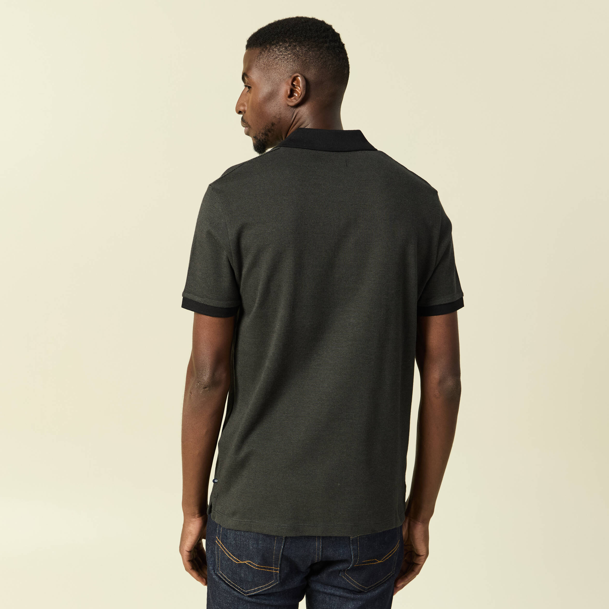 Polo col polo manches courtes en coton noir homme