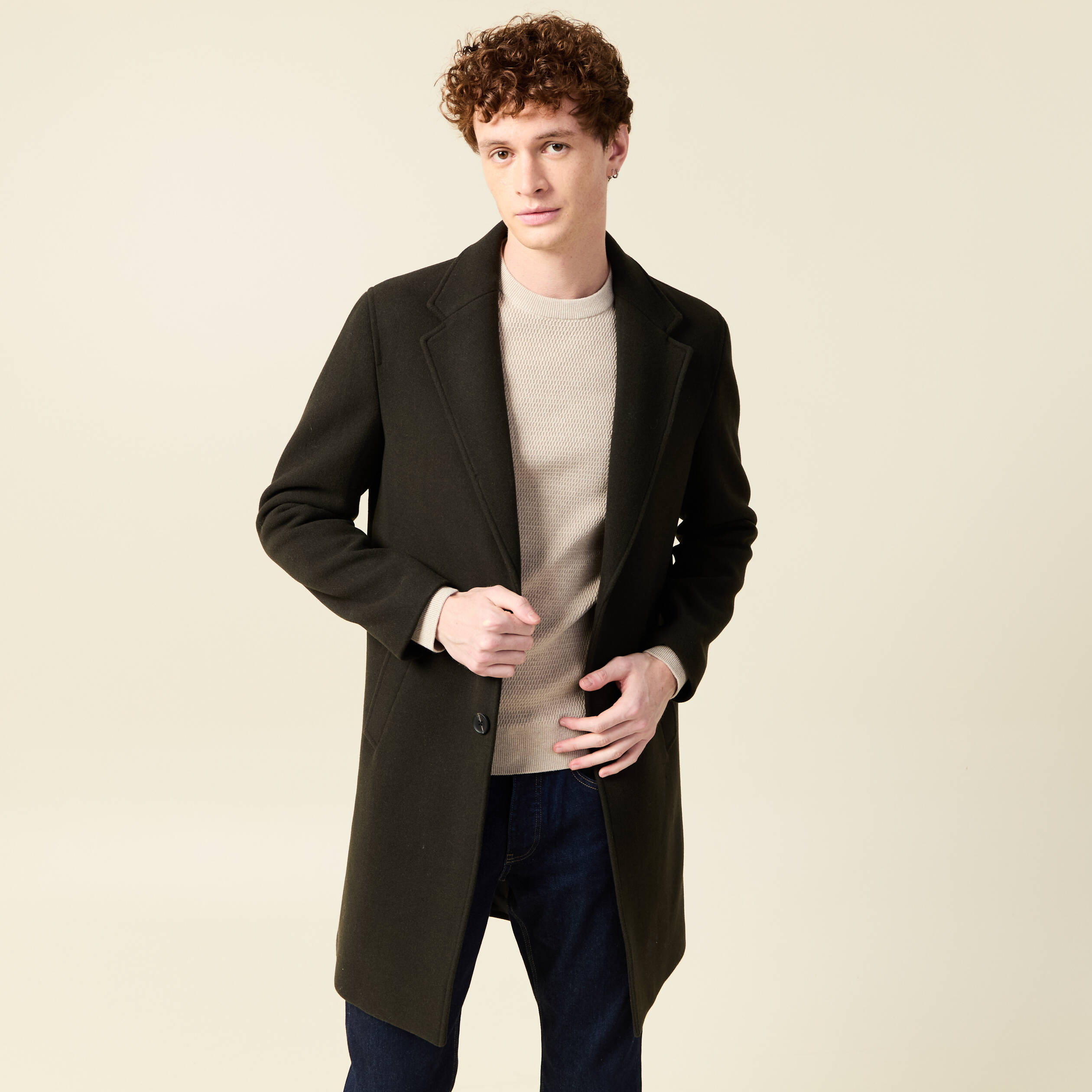 Manteau long boutonn&eacute; taupe homme