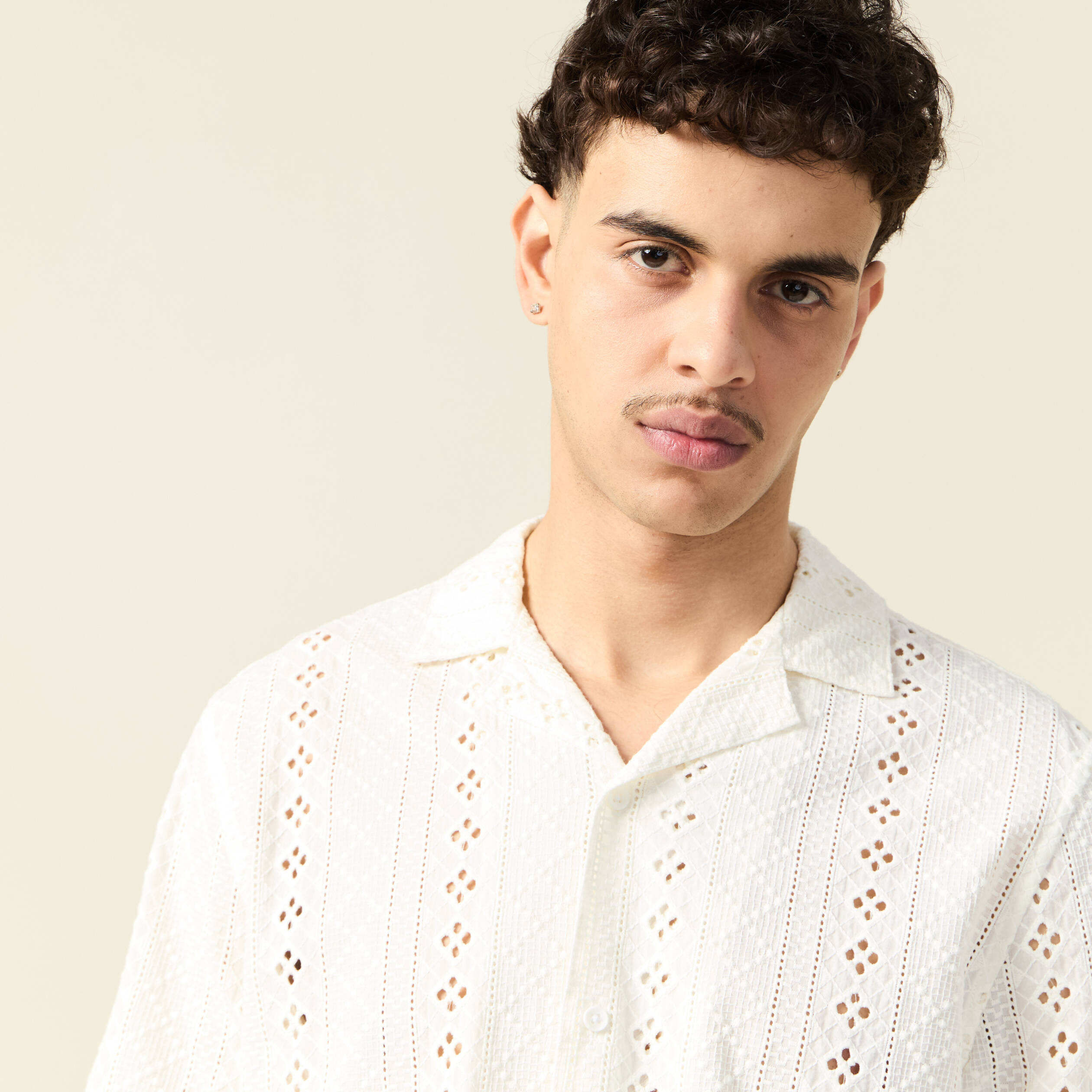 Chemises Habillées Pour Hommes Décontractées Couleur Unie Manches Longues Chemises Légères Confortables à Boutons Chemise D'Affaires Unie