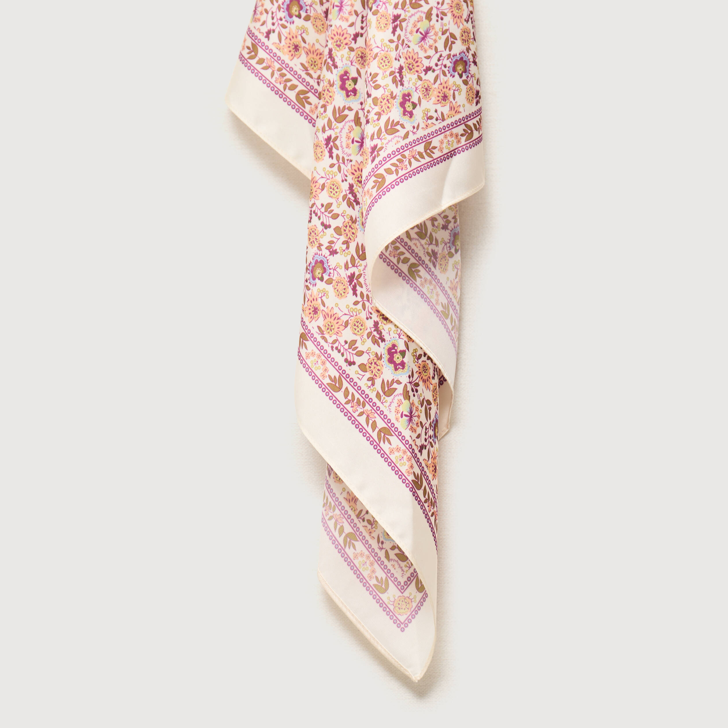 Foulard carr&eacute; satin ecru femme