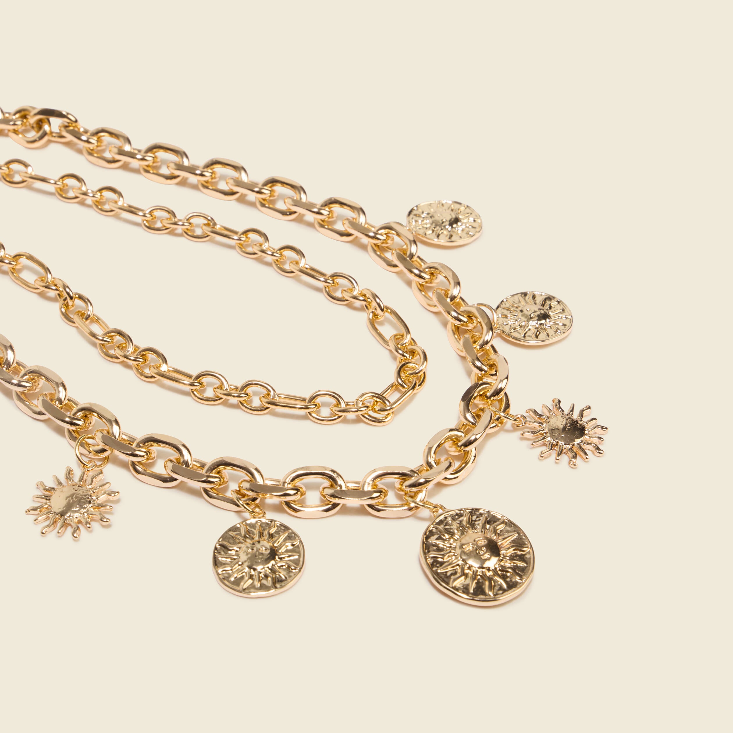 Collier avec cha&icirc;ne couleur or femme