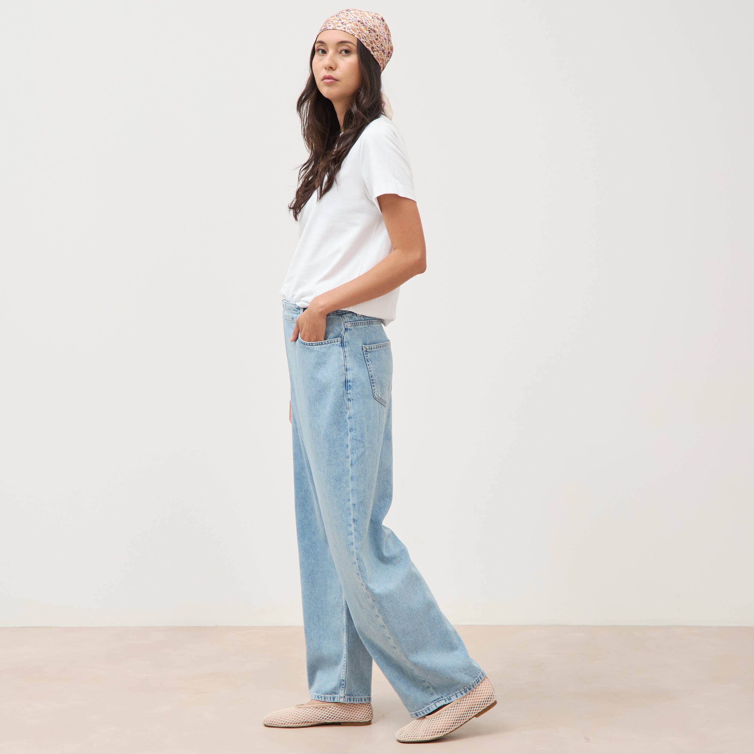 Jeans wide leg cropped taille bascul&eacute;e bleu ciel femme