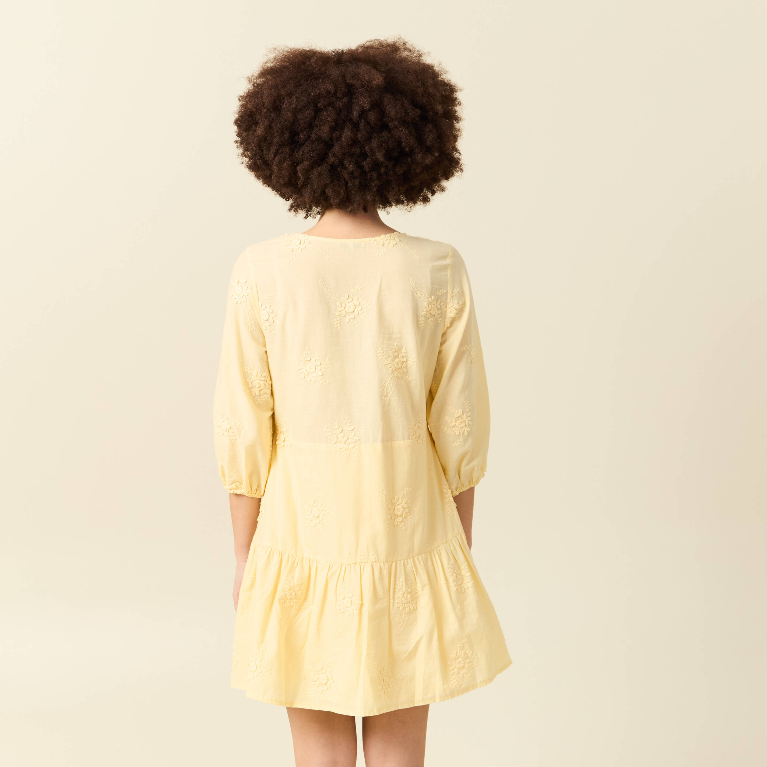 Robe col v manches 3/4 en coton jaune clair femme