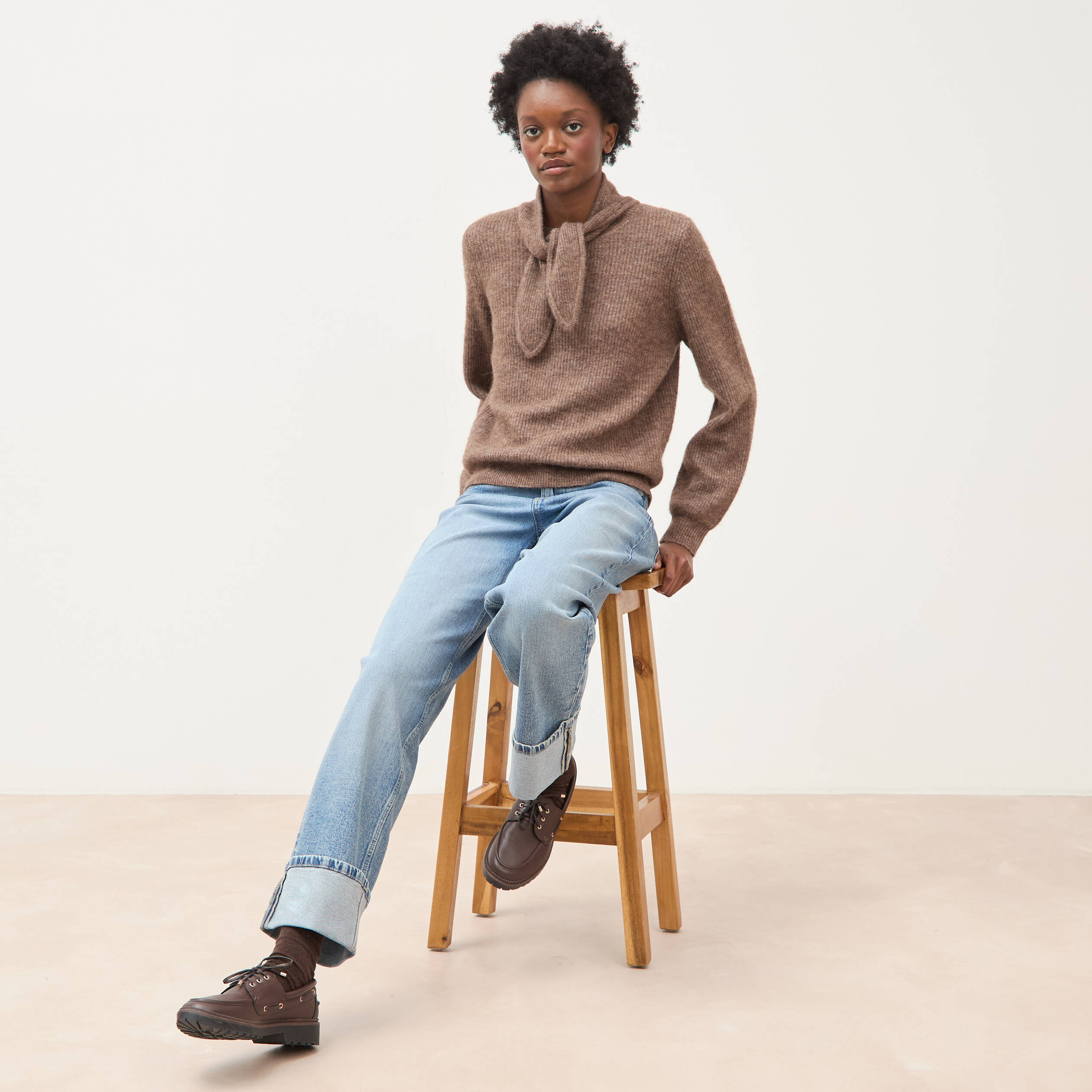 Pull droit col montant manches longues marron femme