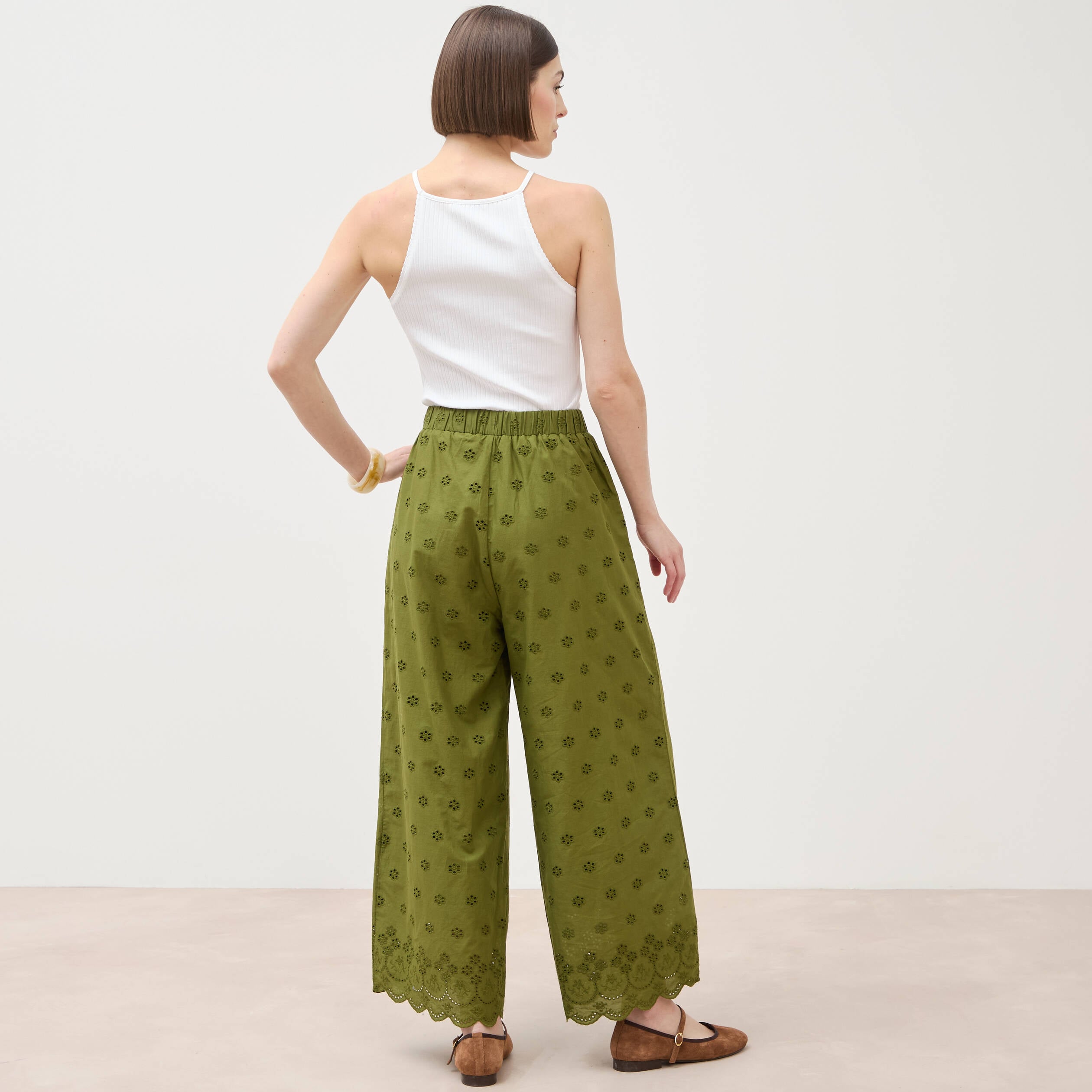 Pantalon droit 7/8&egrave;me brod&eacute; vert kaki femme