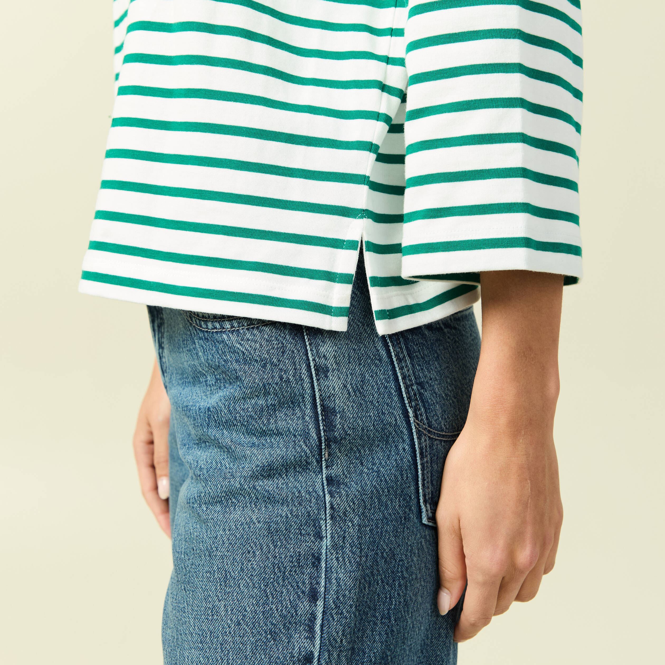 T-shirt à manches longues avec poche pour femmes - Giant Tiger