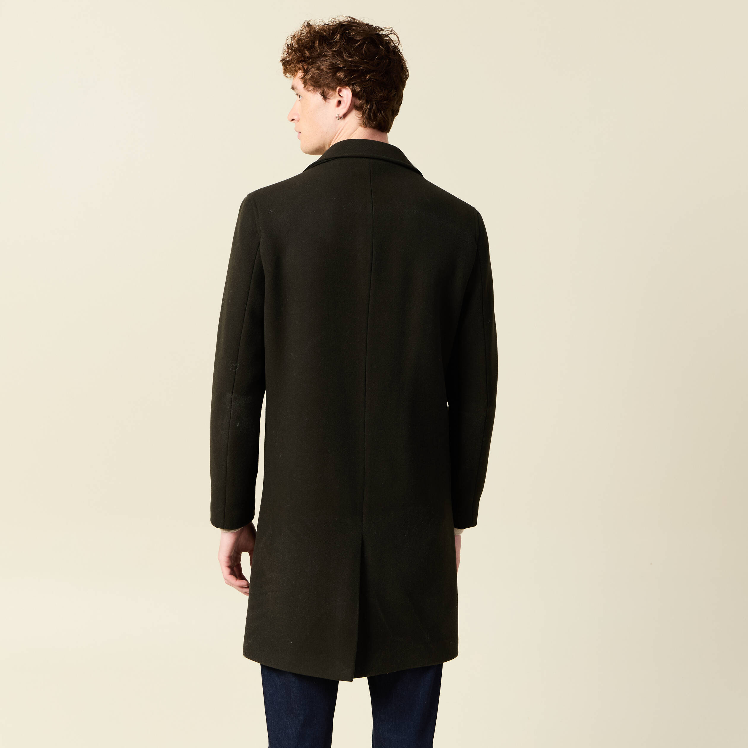 Manteau long boutonn&eacute; taupe homme