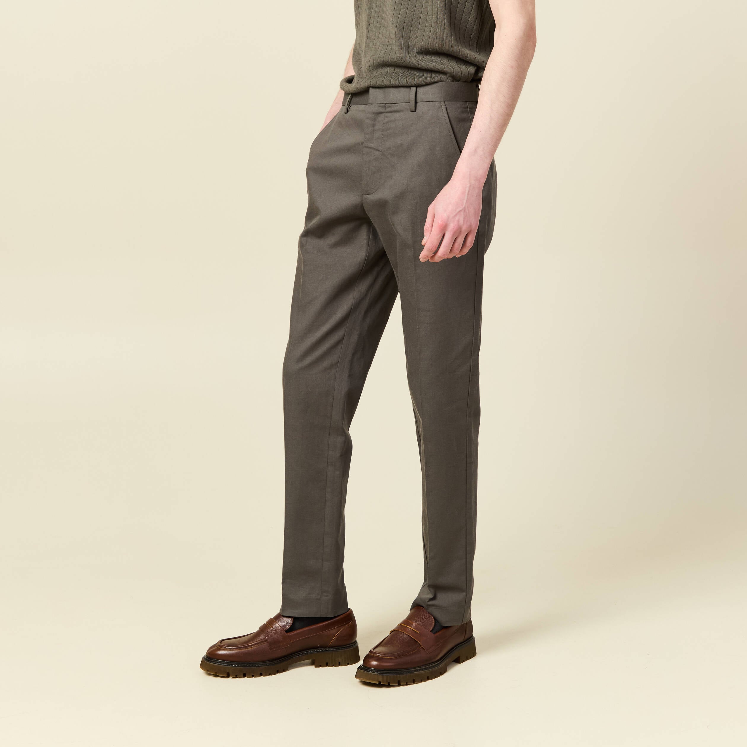 Pantalon chino vert fonc&eacute; homme