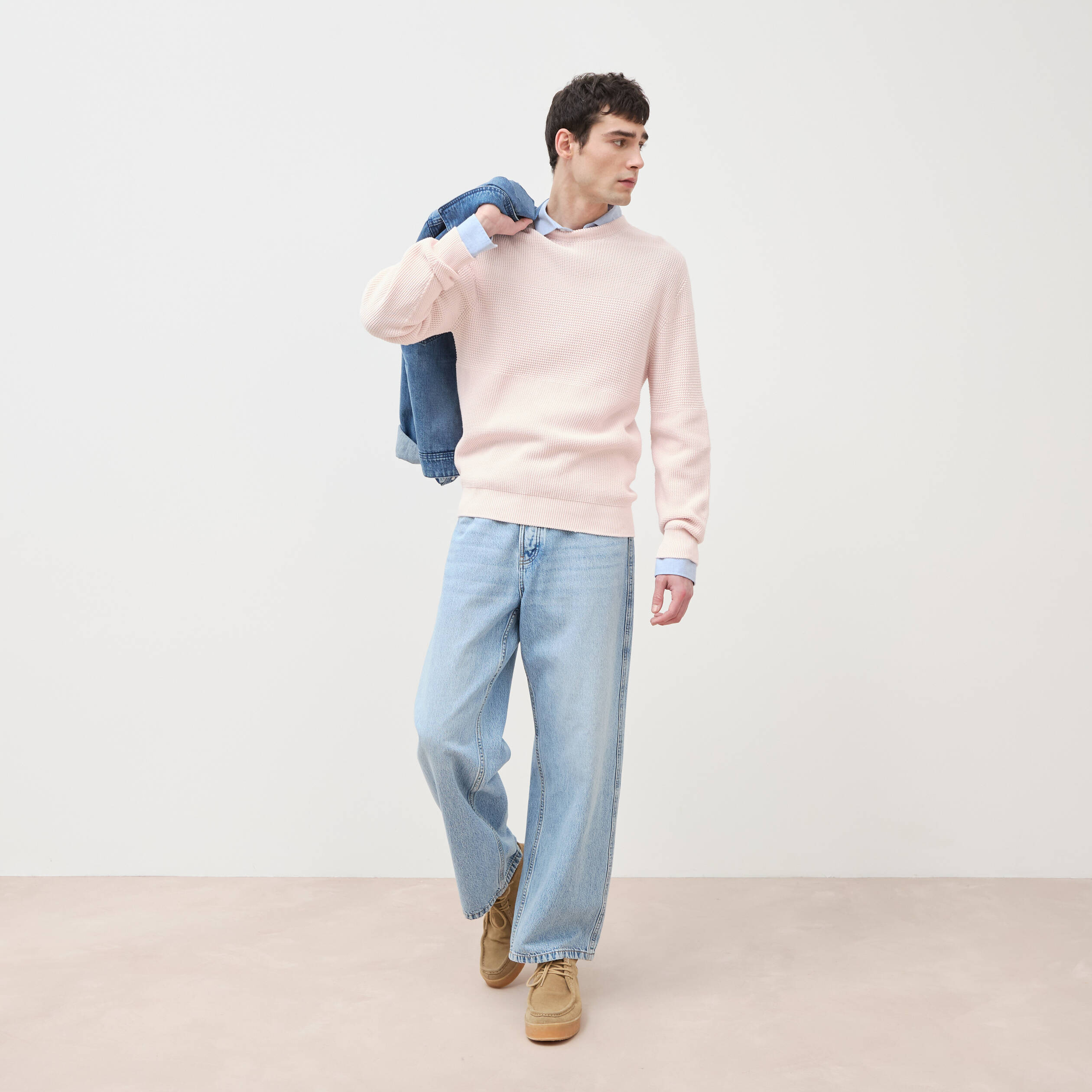 Pull col rond manches longues en coton rose poudr&eacute;e homme