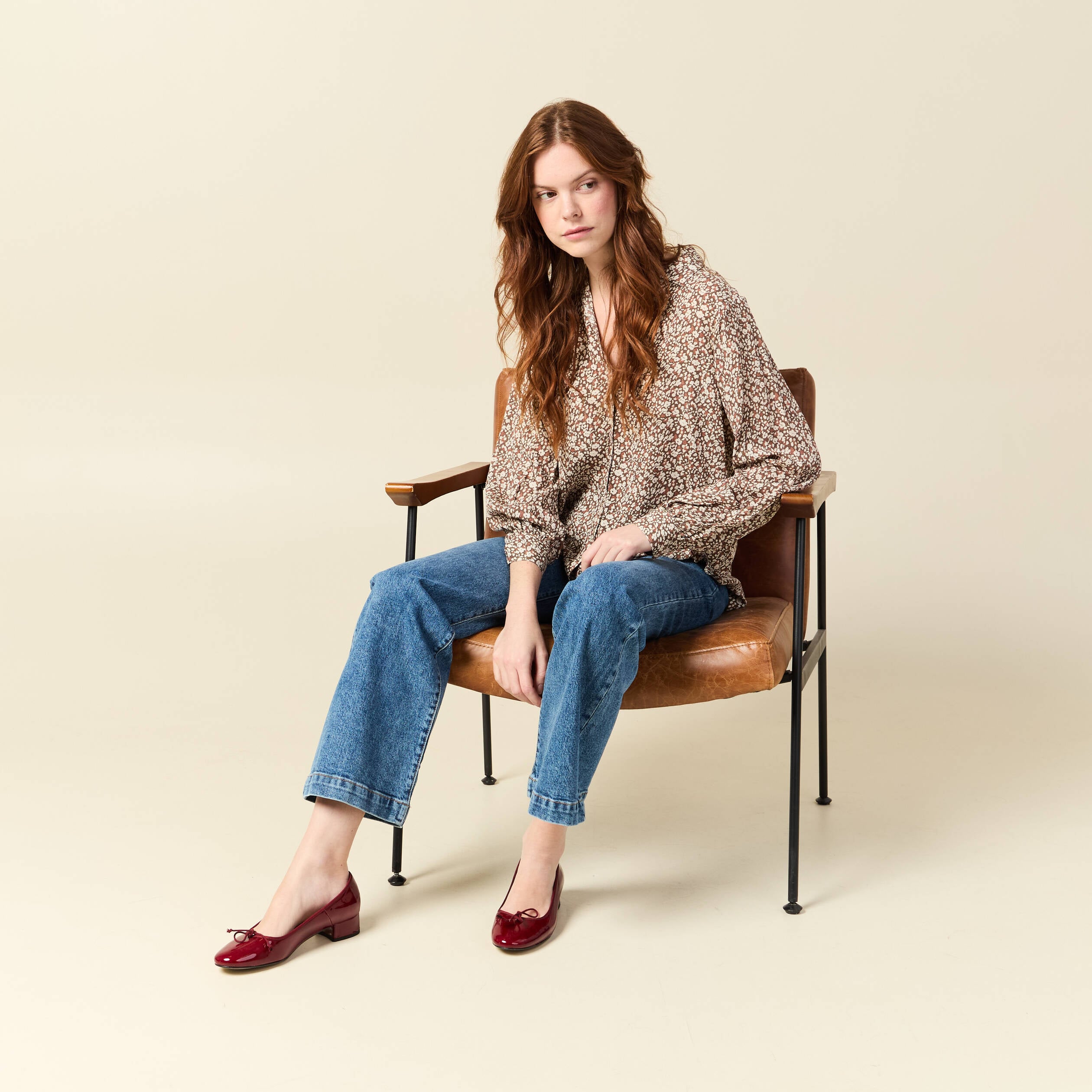 Blouse droite courte manches longues marron femme
