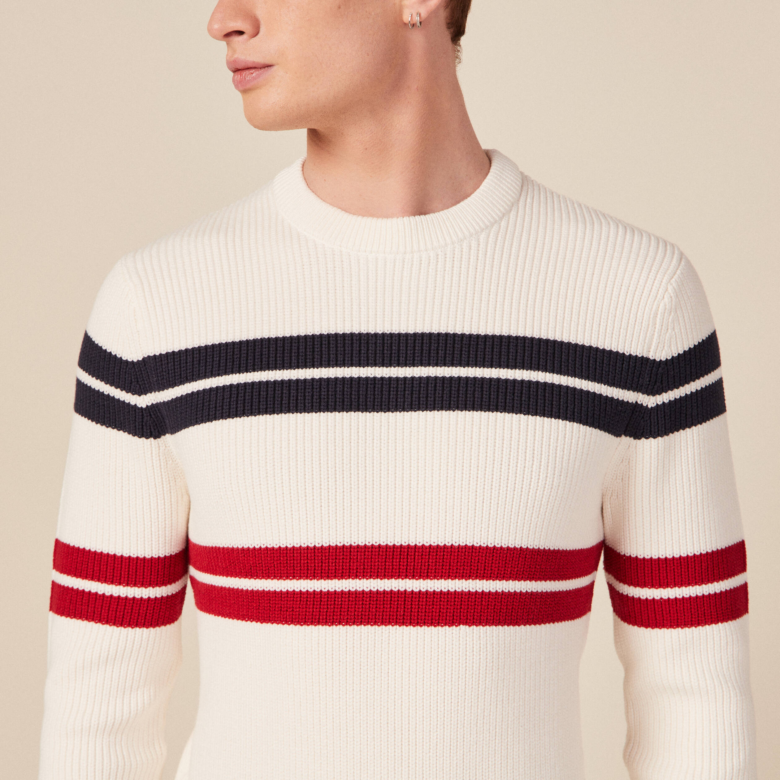 Pull fin ray&eacute; col rond manches longues ecru homme