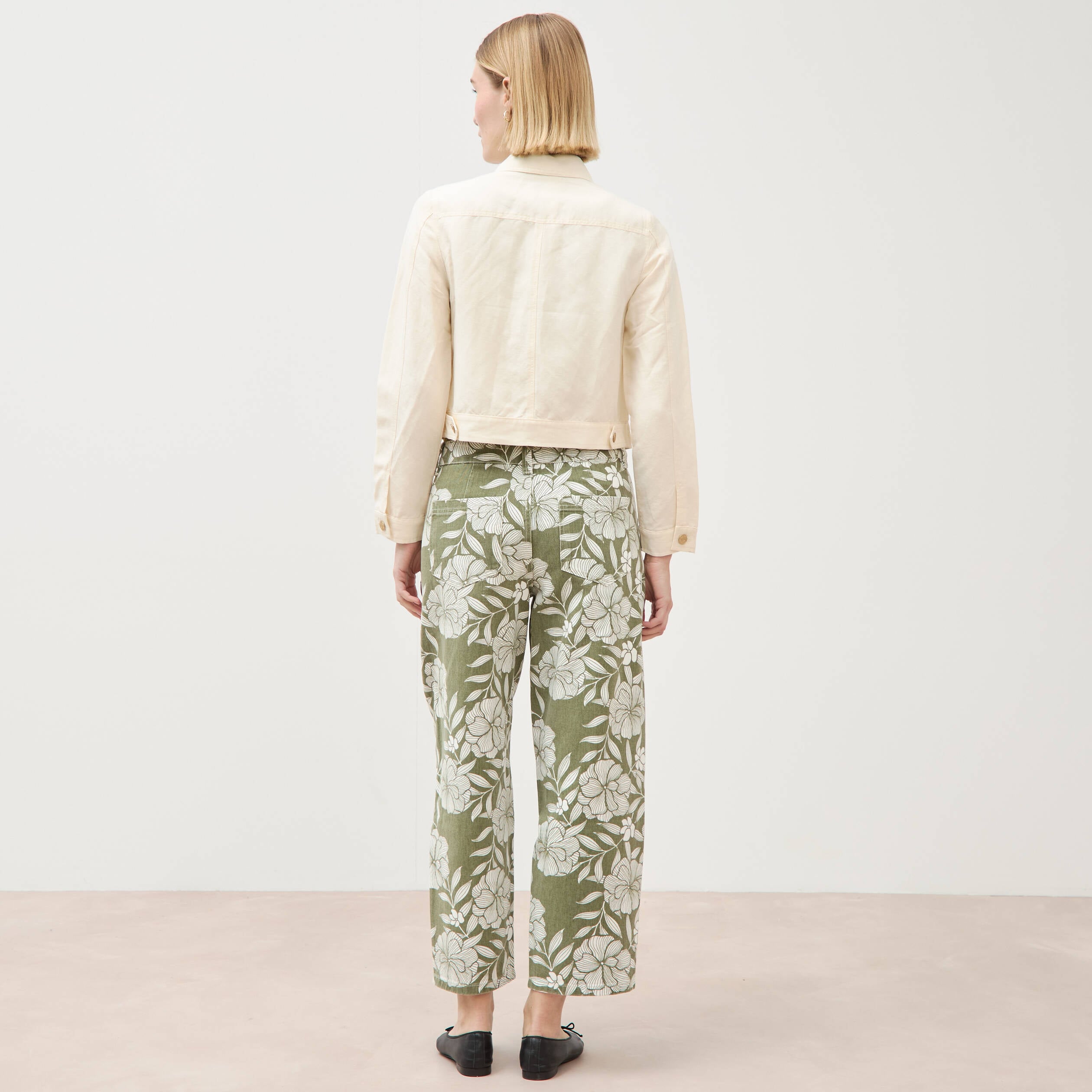 Veste courte boutonn&eacute;e ecru femme