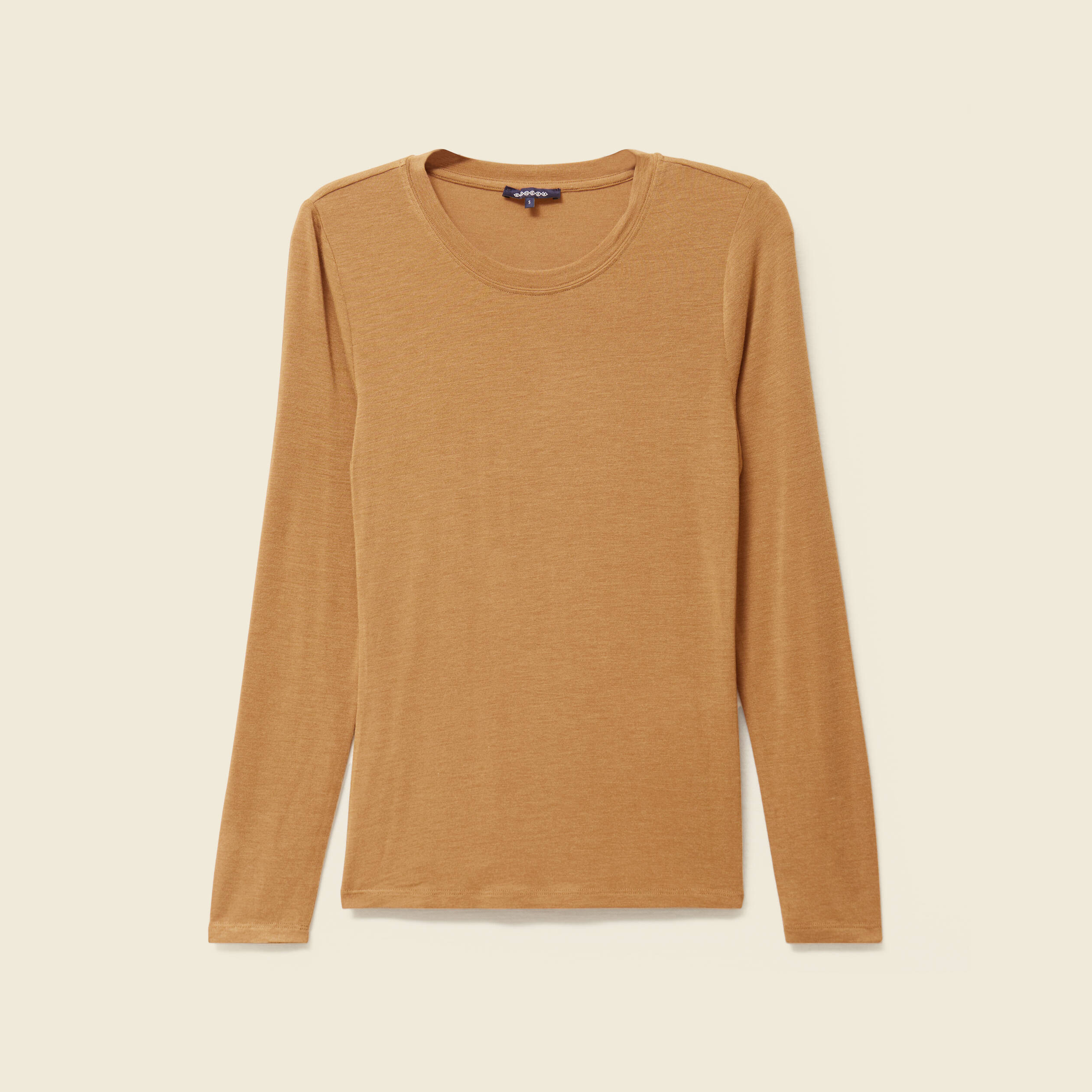 T-shirt cintr&eacute; manches longues col rond marron clair femme