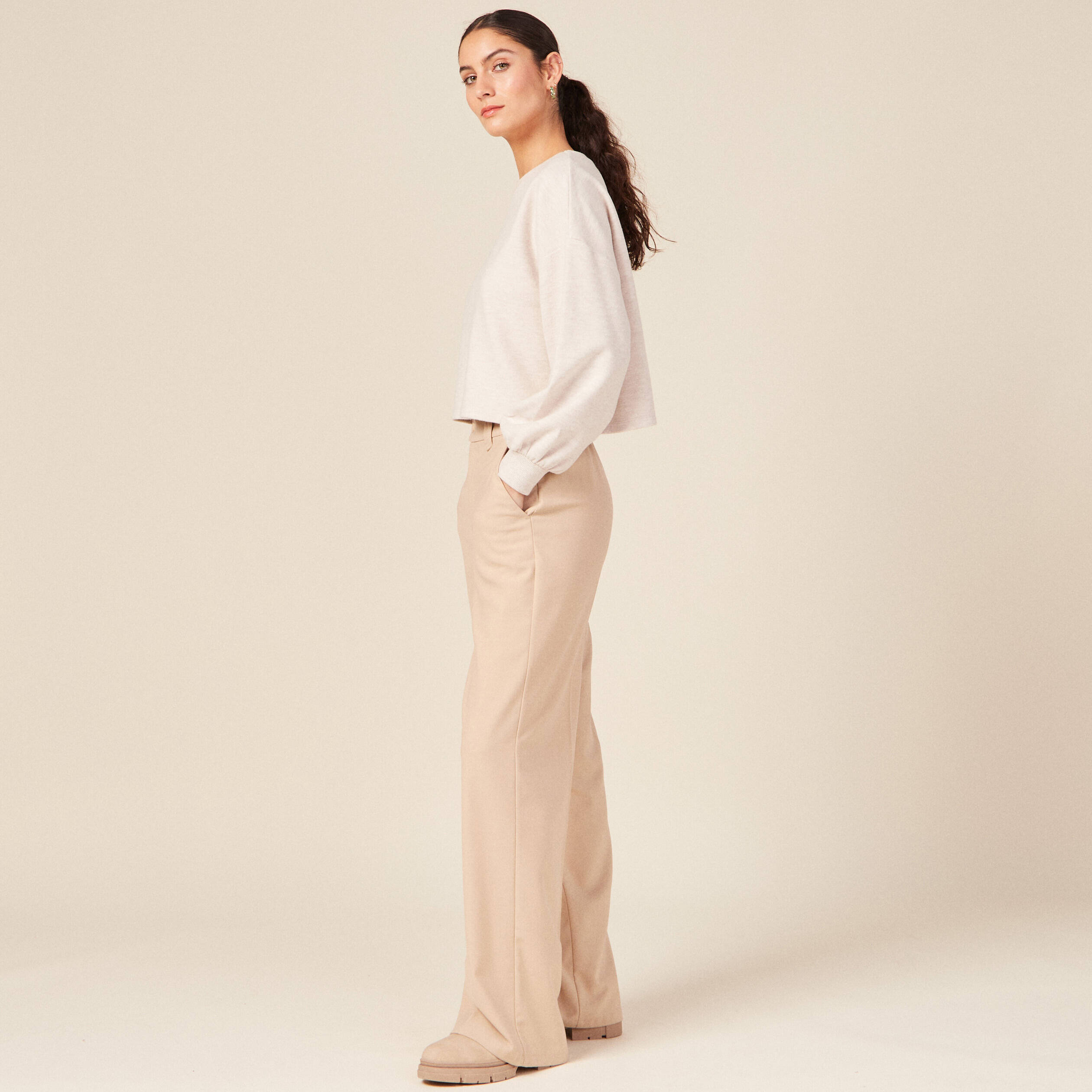 Sweat oversize court manches longues creme femme