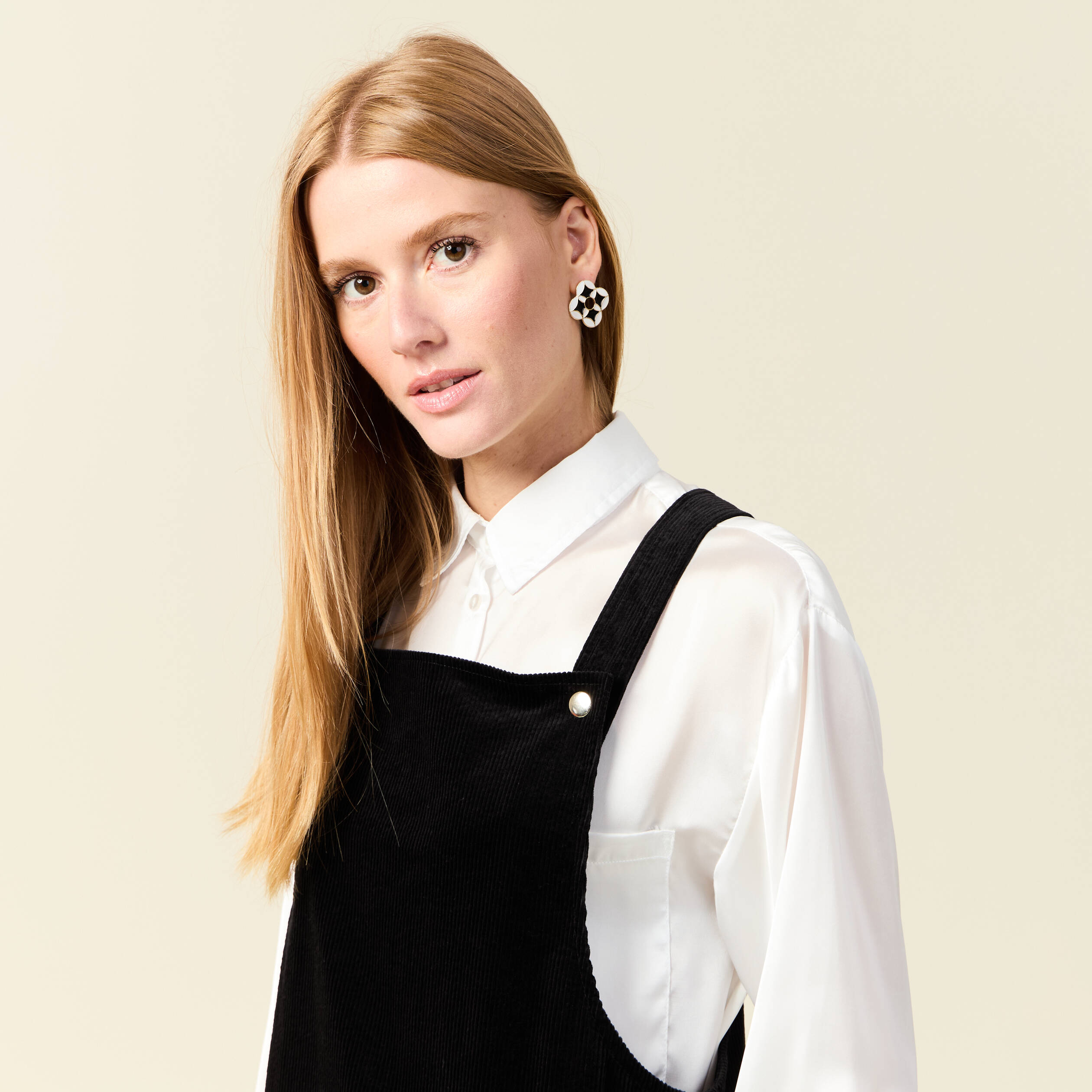 Robe chasuble trap&egrave;ze velours noir femme