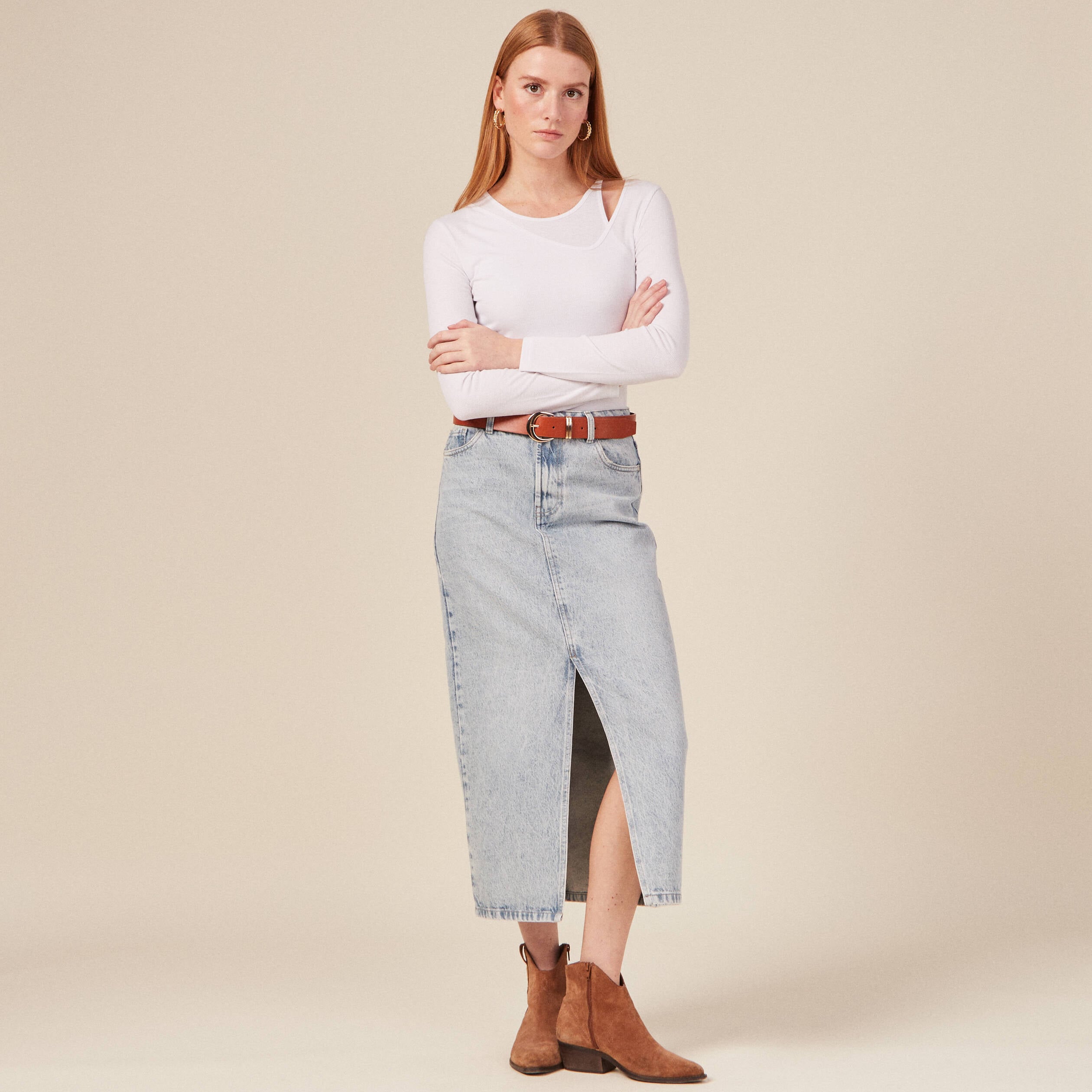 T-shirt ajust&eacute; d&eacute;collet&eacute; manches longues blanc femme