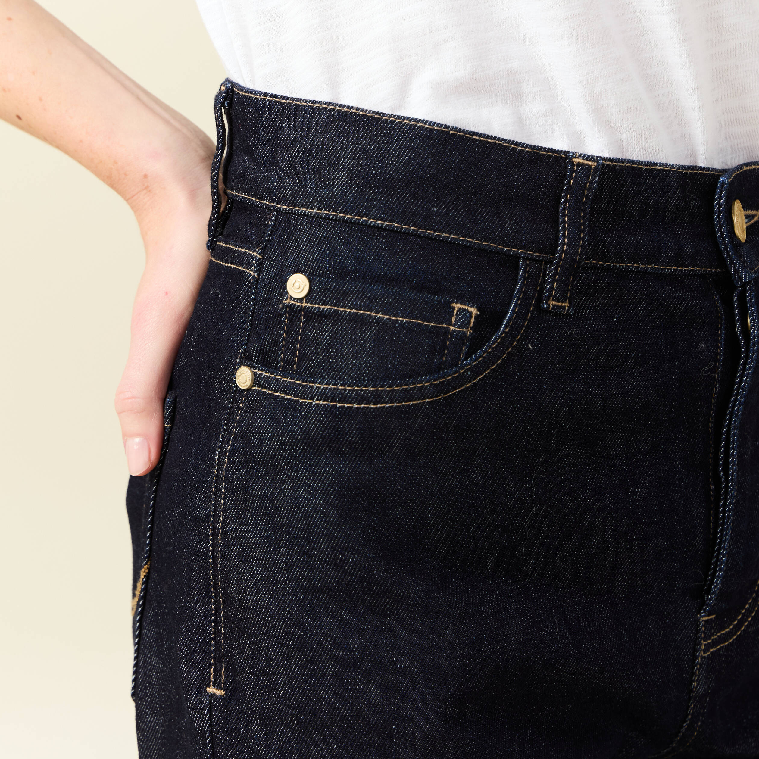 Jeans mom fabriqu&eacute; en France denim brut femme