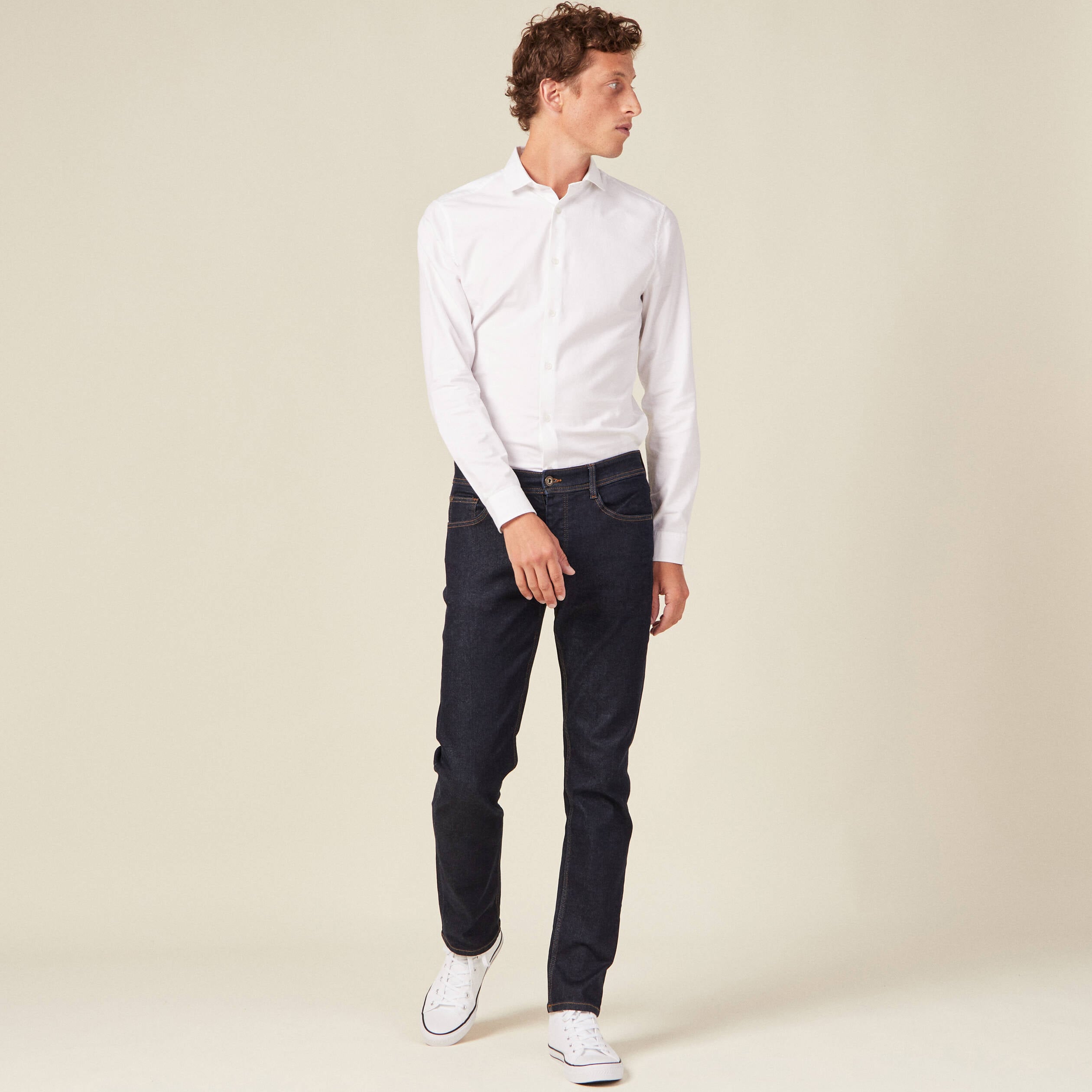 Col cintr&eacute; en coton manches longues blanc homme