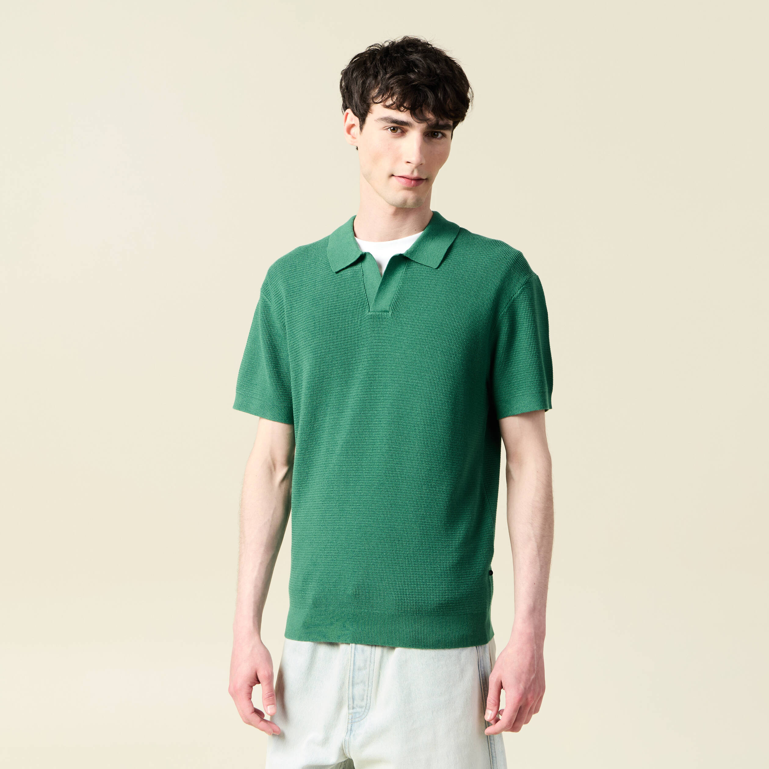 Polo cintr&eacute; manches courtes vert homme