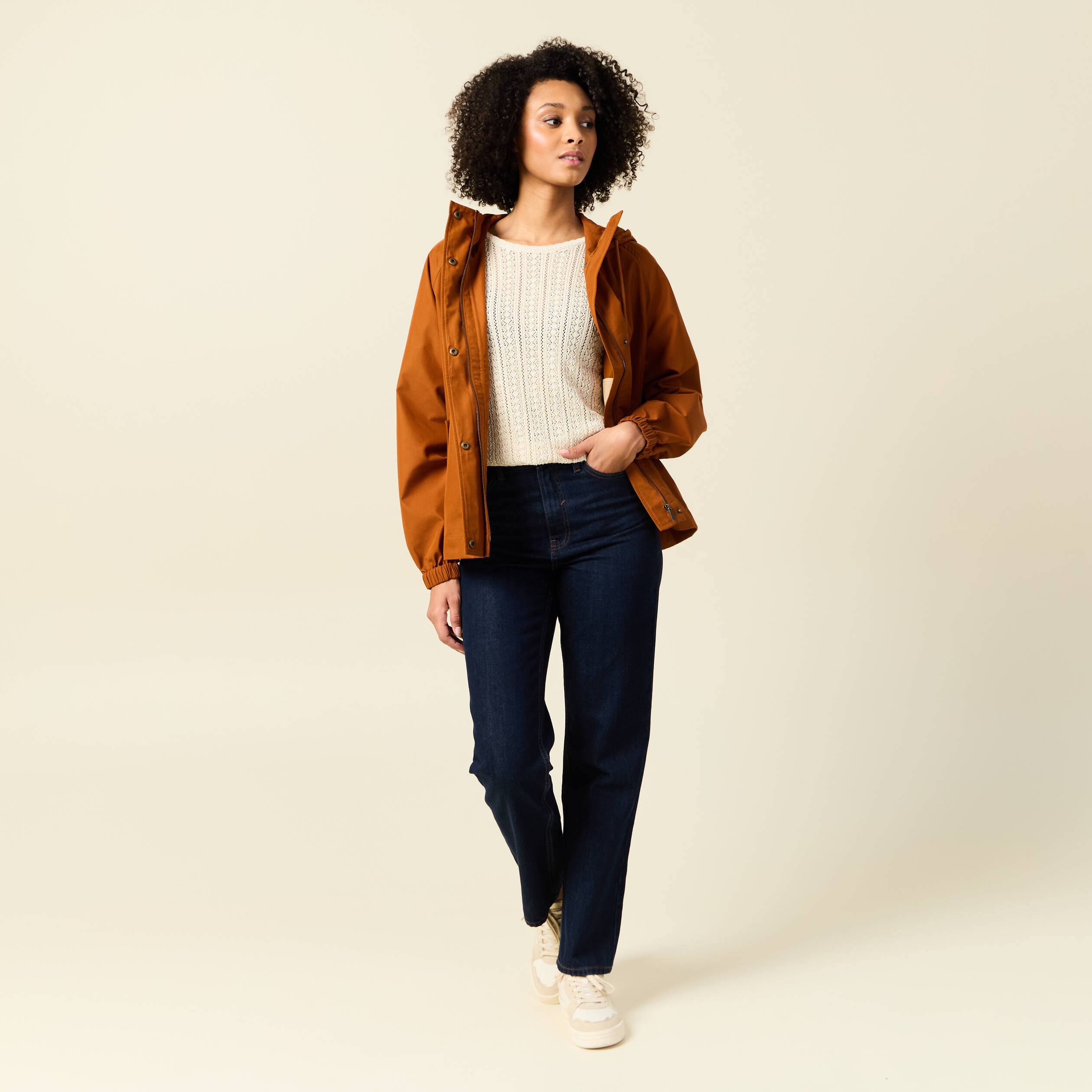 Parka Bouffante à Capuche Ceinturée Saks 5th Avenue - Taille XS, Couleur Olive/taupe, Occasion Très Bon état