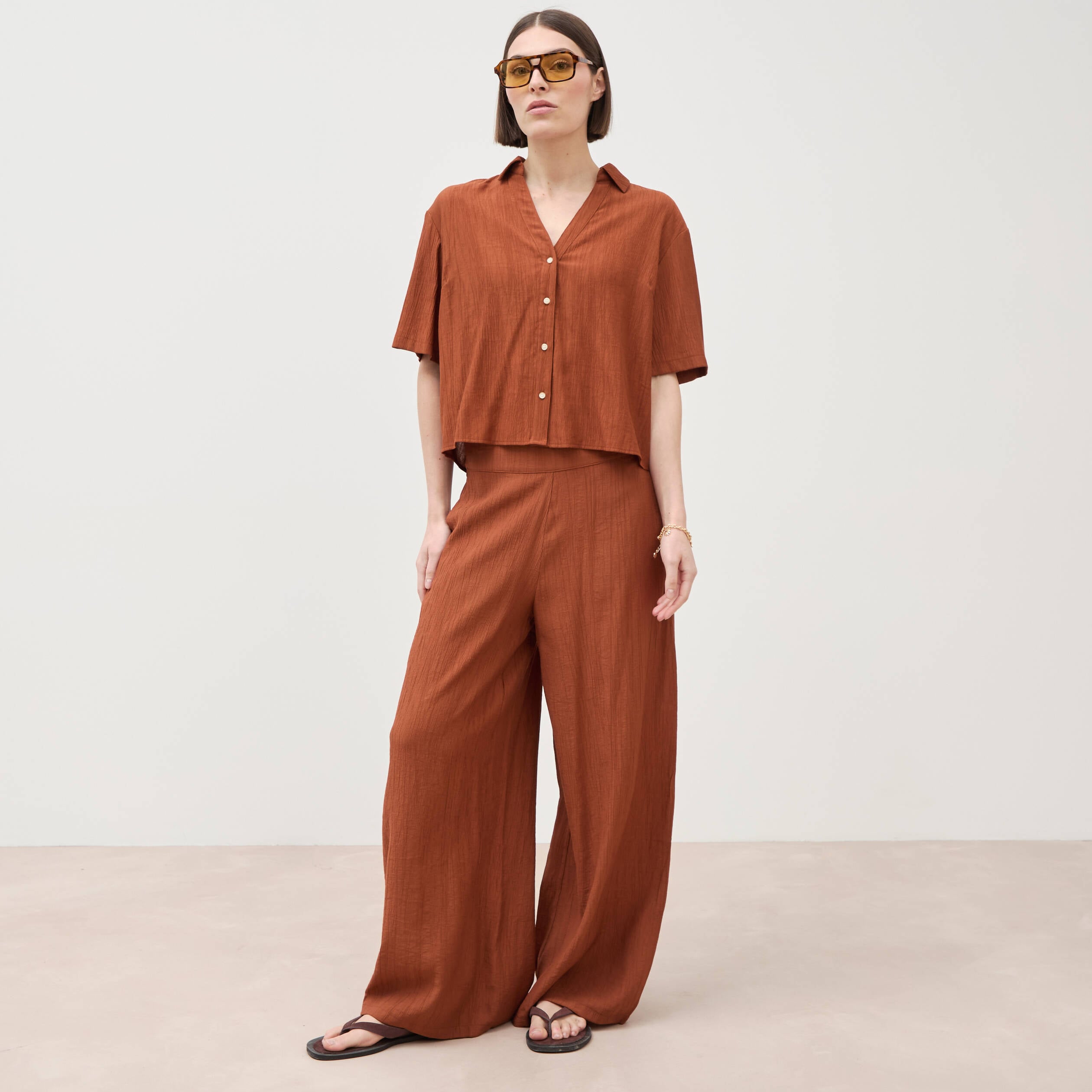 Pantalon large taille haute fluide marron femme