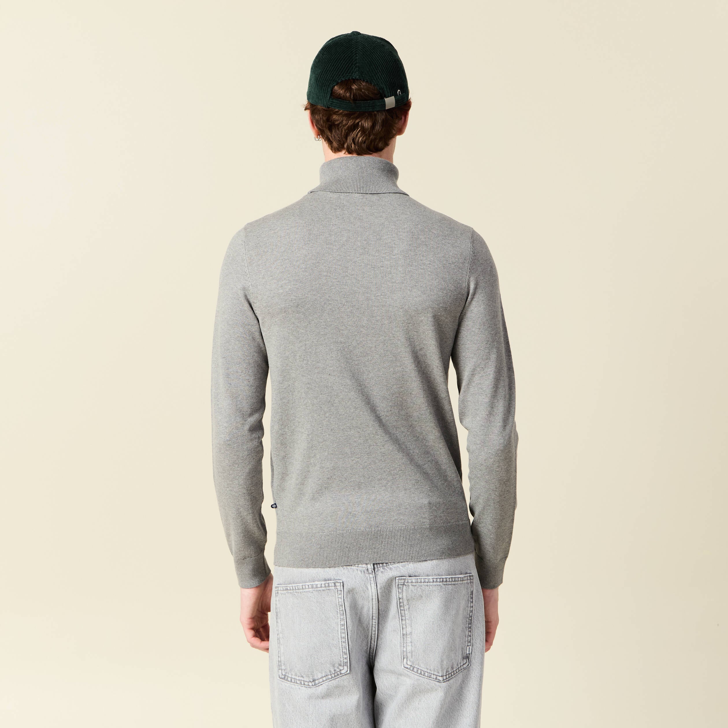 Pull droit court manches longues gris homme