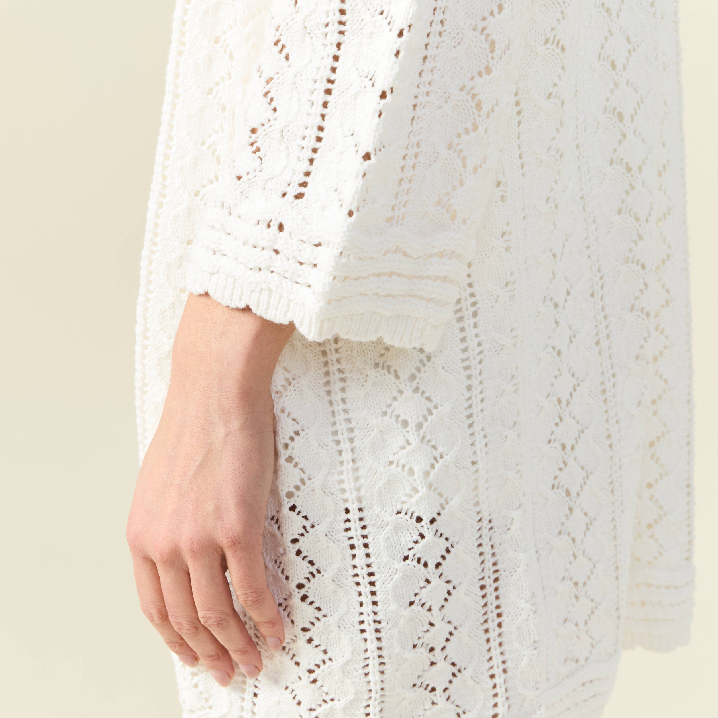 Gilet long ajour&eacute; ecru femme