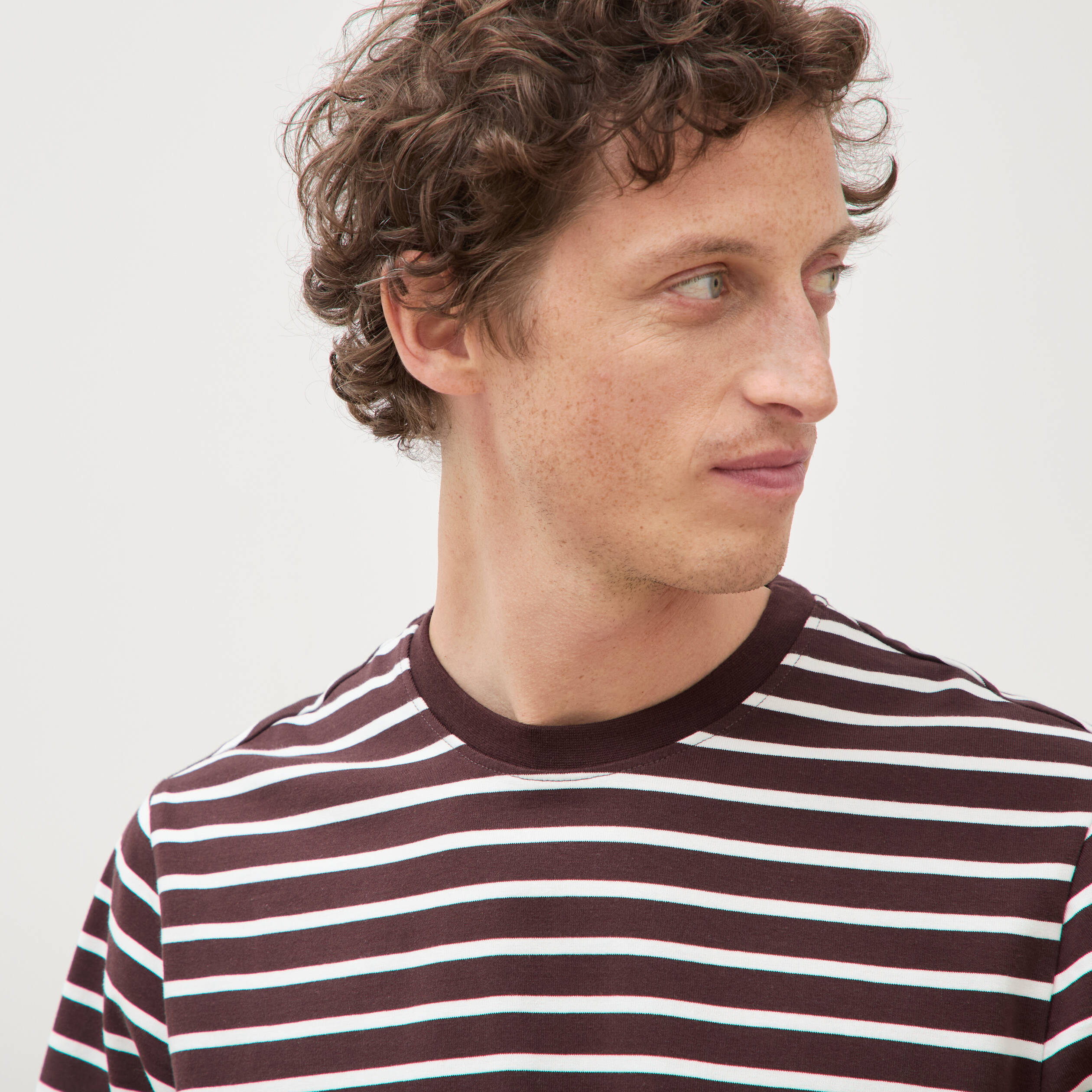 T-shirt en coton manches courtes marron fonc&eacute; homme
