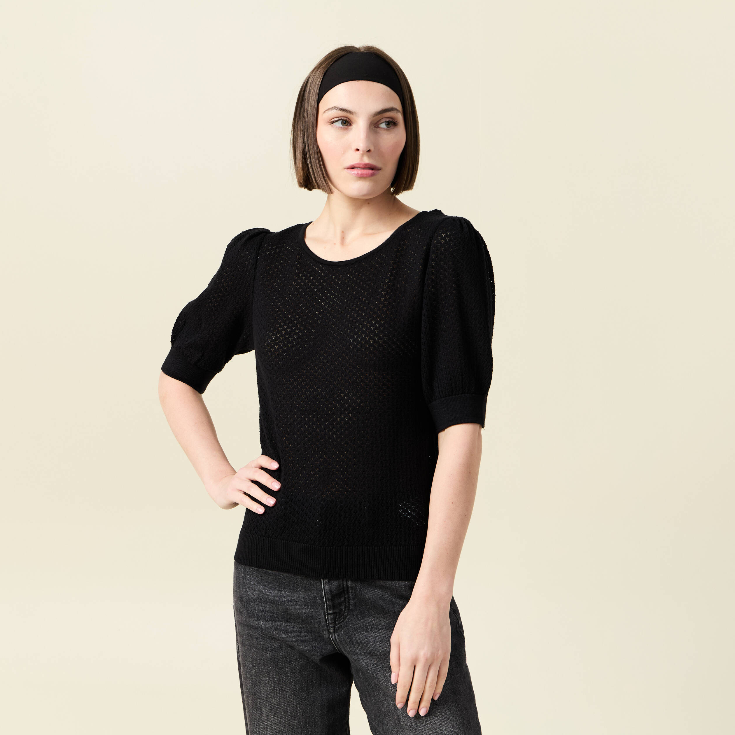pull manches courtes ajoure noir femme Pull manches courtes ajouré noir femme