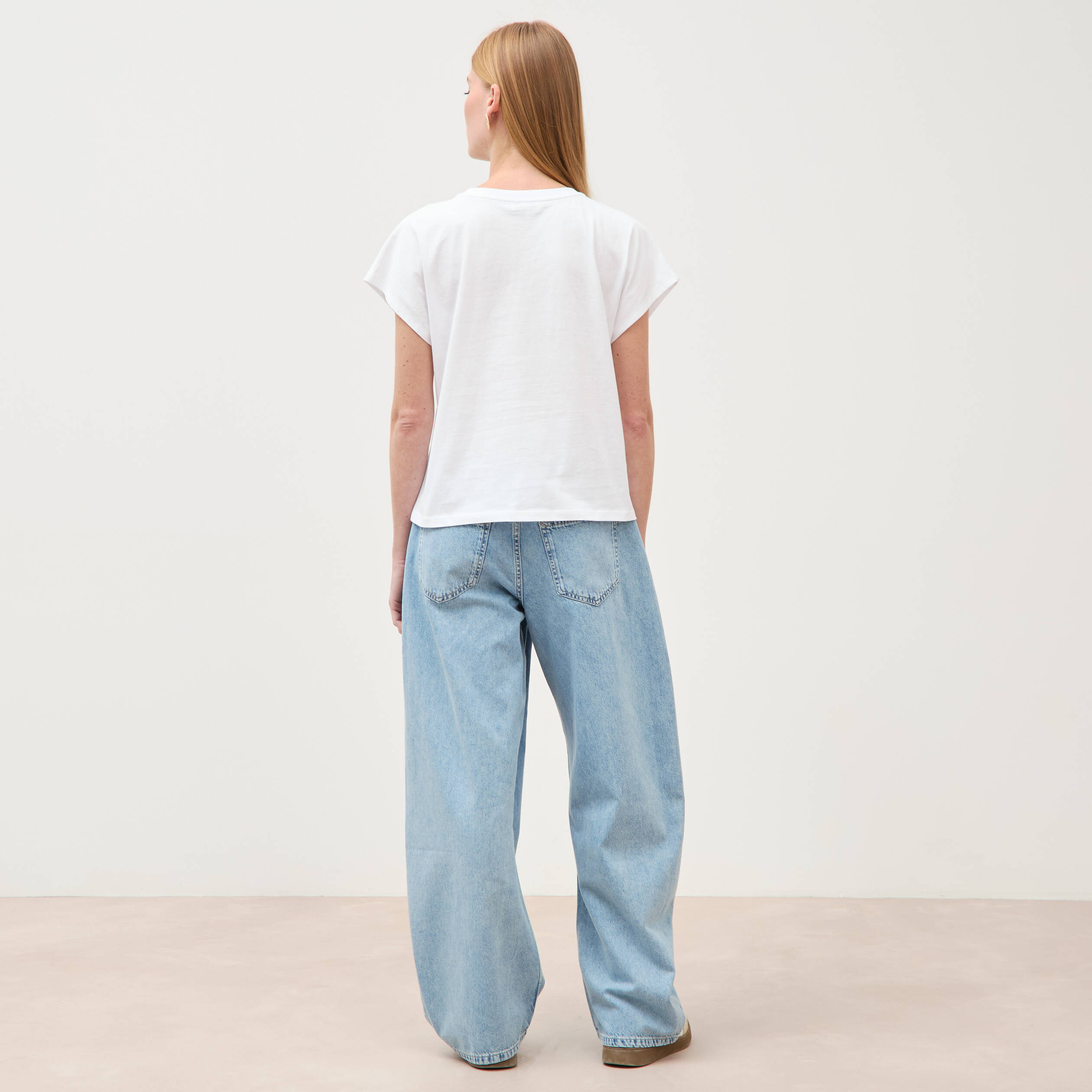 T-shirt droit col rond manches courtes blanc femme