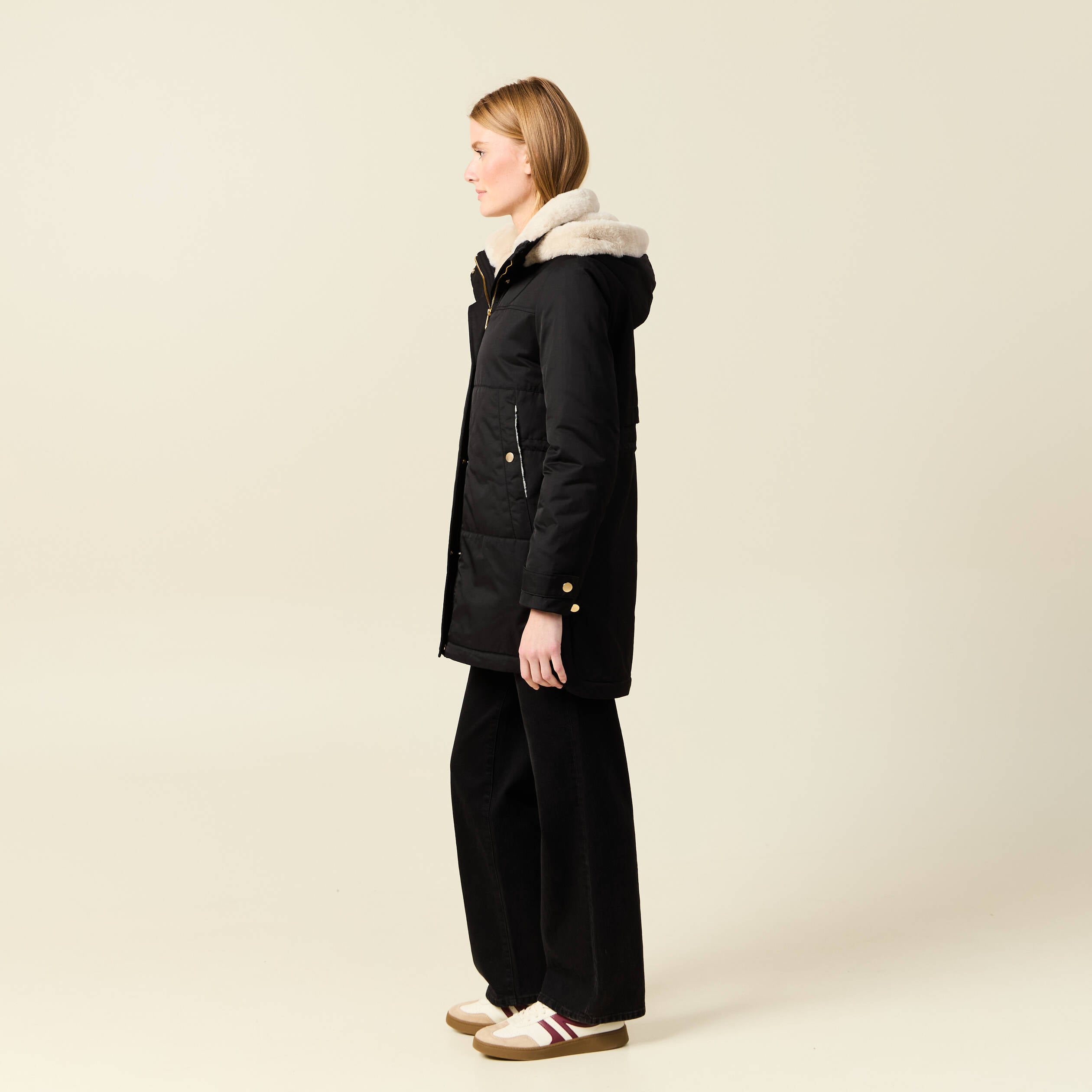Parka droite &agrave; capuche noir femme