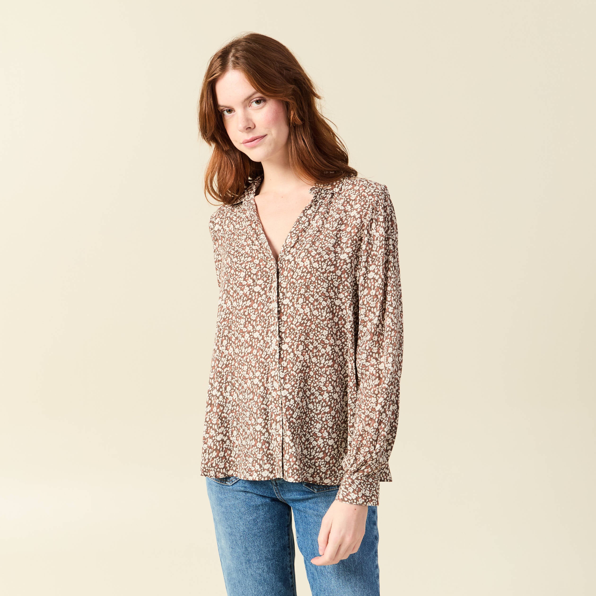 Blouse droite courte manches longues marron femme