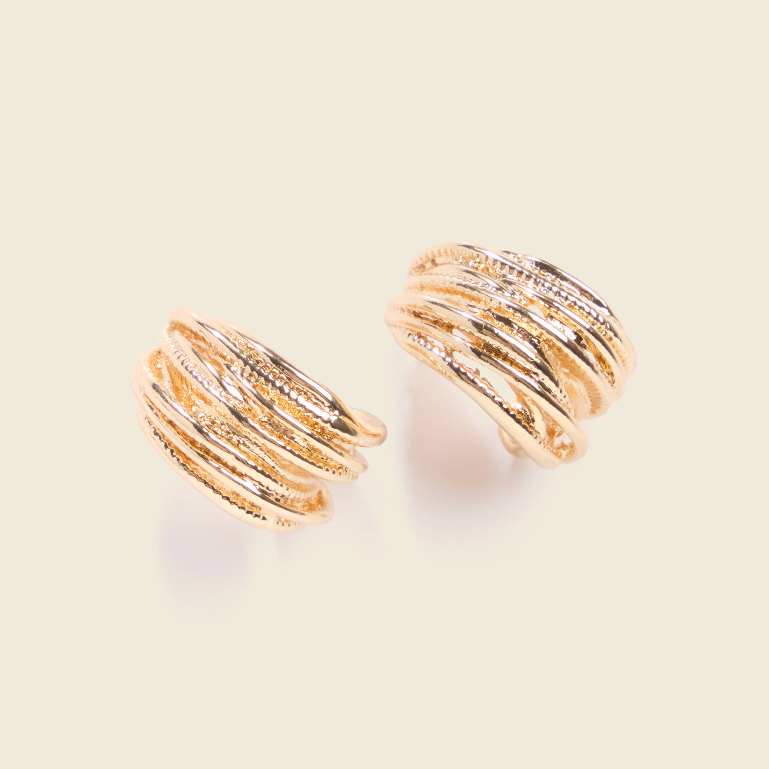 Boucles d'oreilles couleur or femme