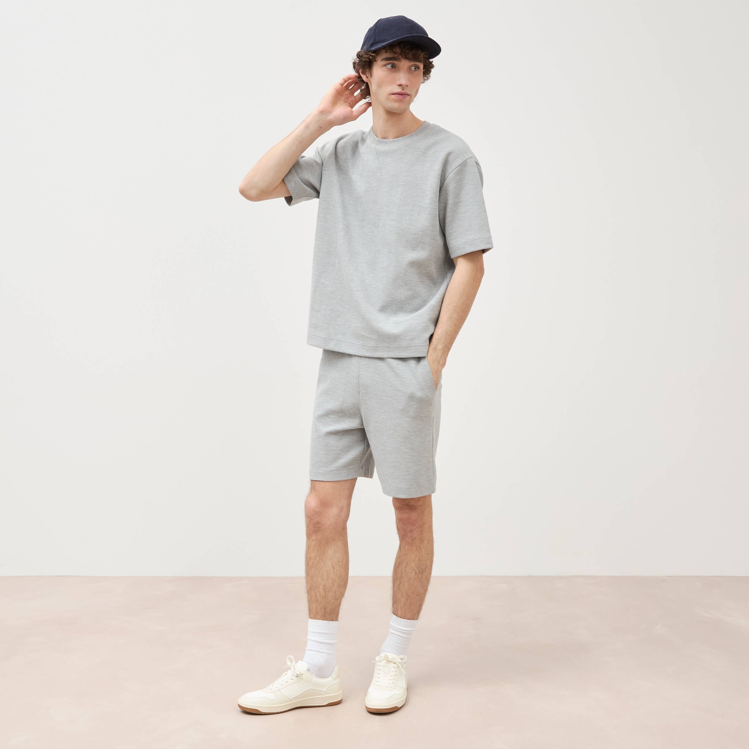 T-shirt ample col rond manches courtes gris homme
